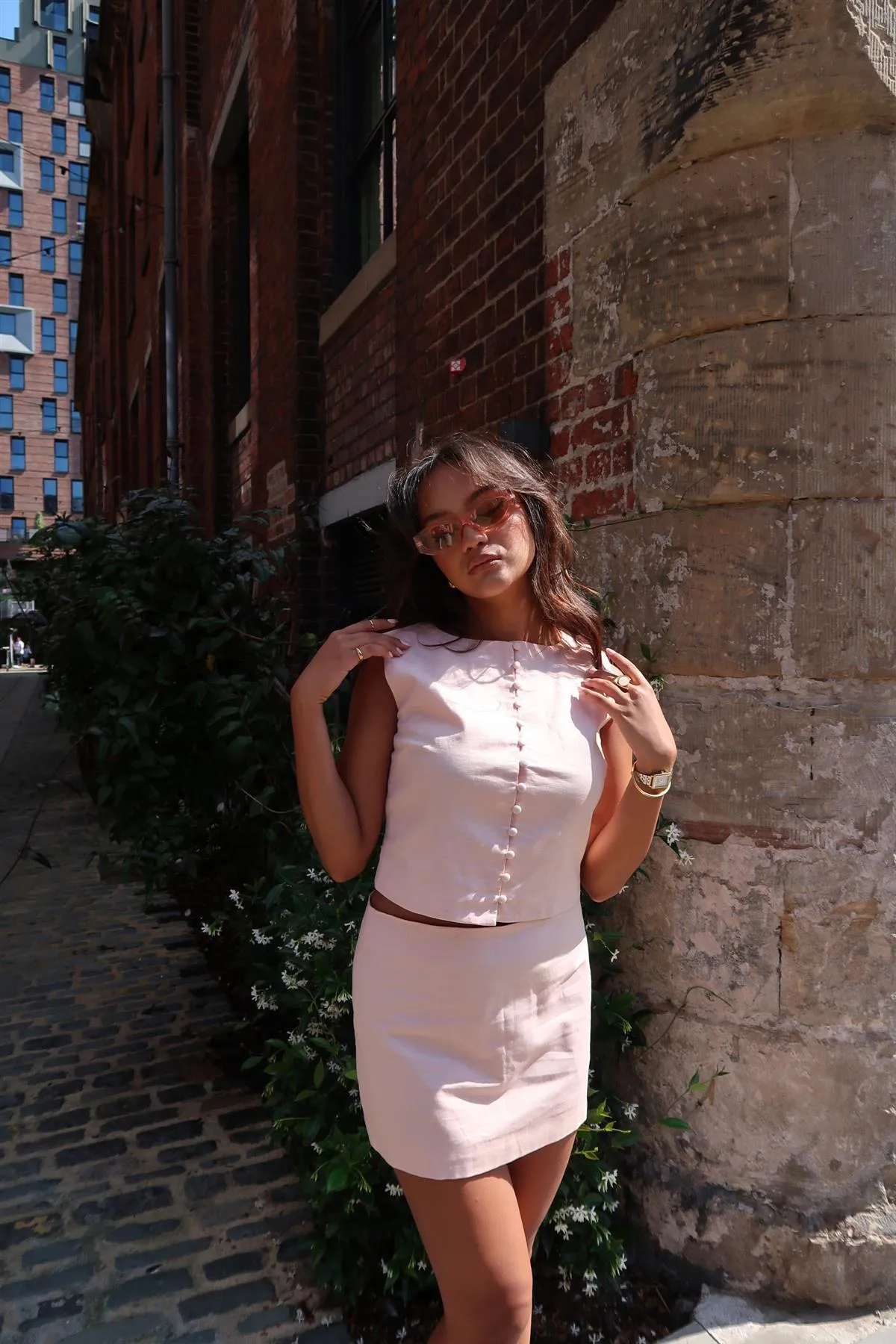 Nude-Peach Button-Up-Sleeveless Crop-Top sold by Glamorous product image thumbnail 3