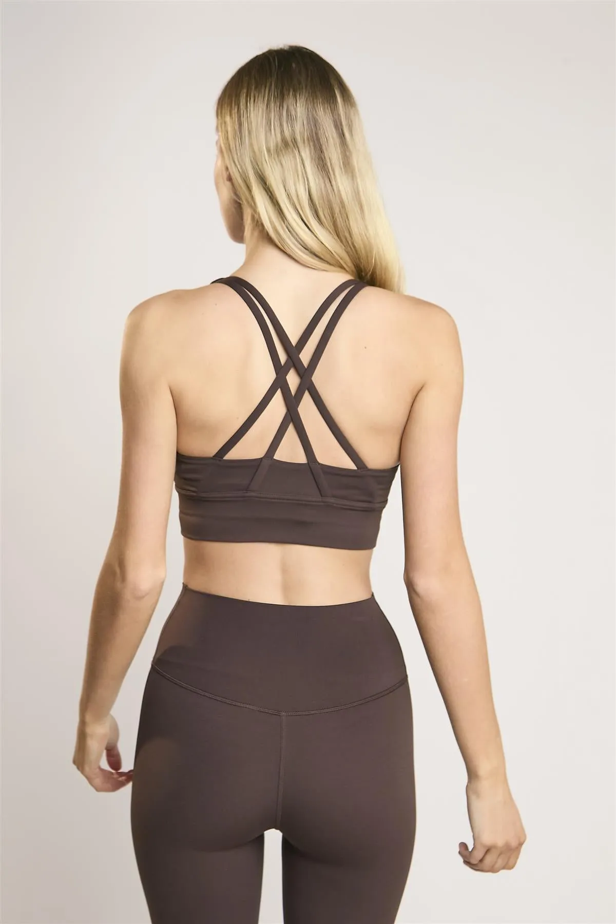 Signature Espresso Cross-Back Crop-Top sold by Glamorous product image thumbnail 2