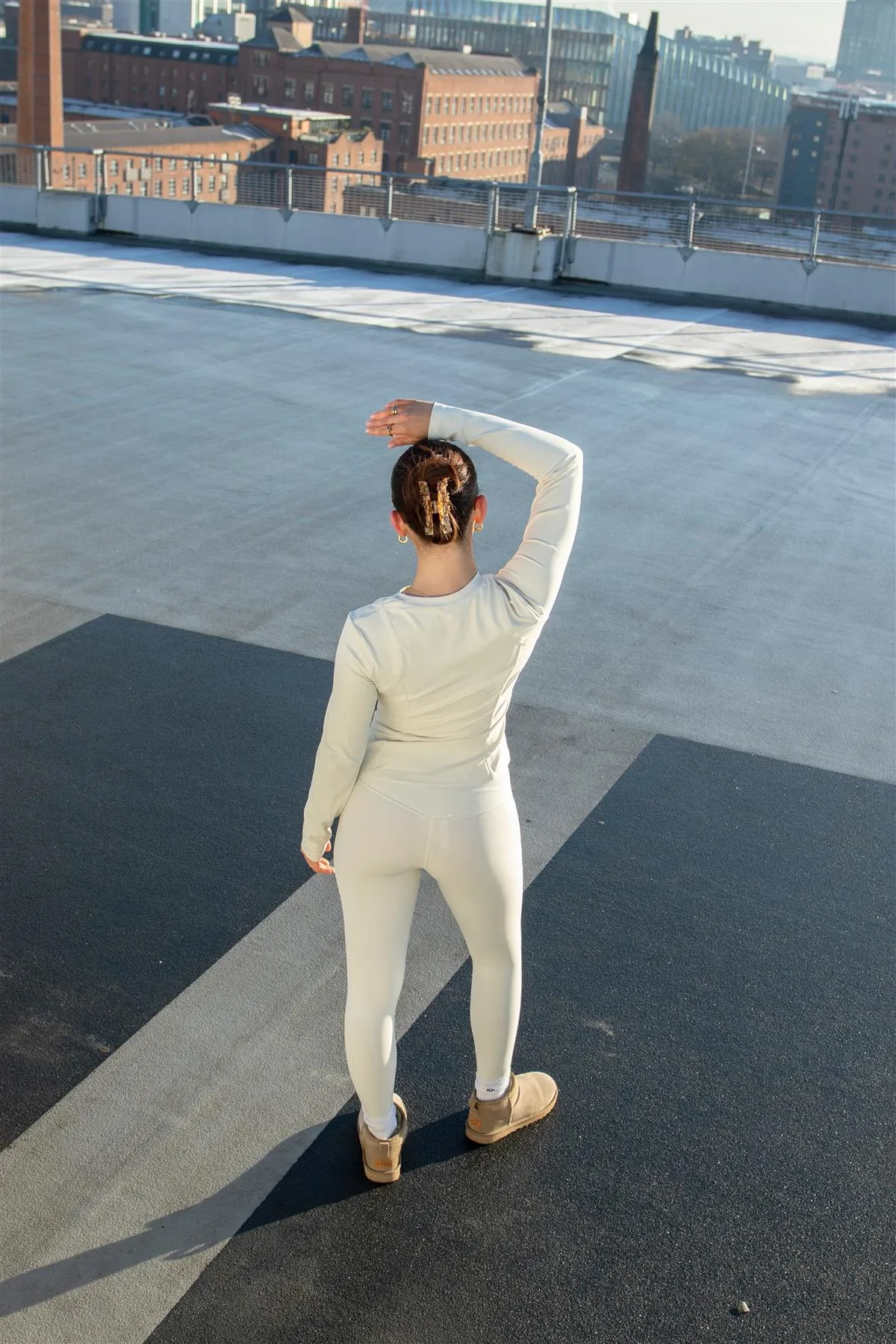 Signature Full Length Invisible Pocket Leggings - Putty sold by Glamorous product image thumbnail 5