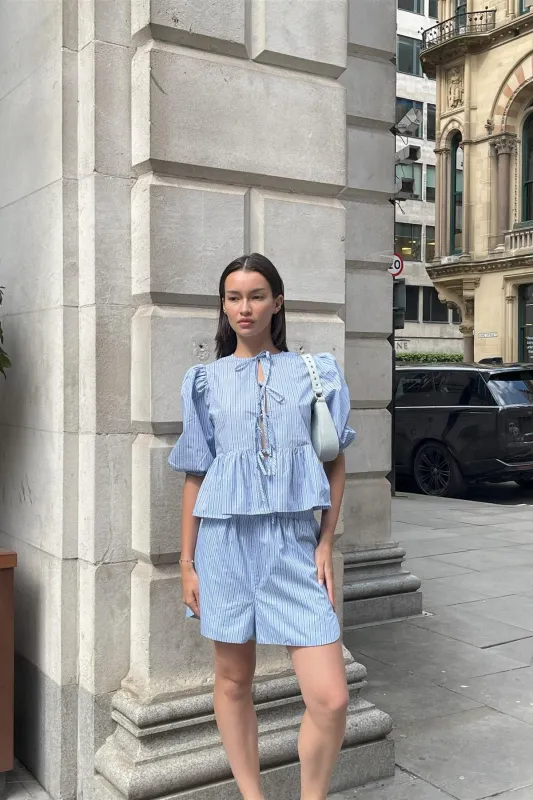 Mixed Blue Stripe Tie-Front Shorts made by Glamorous