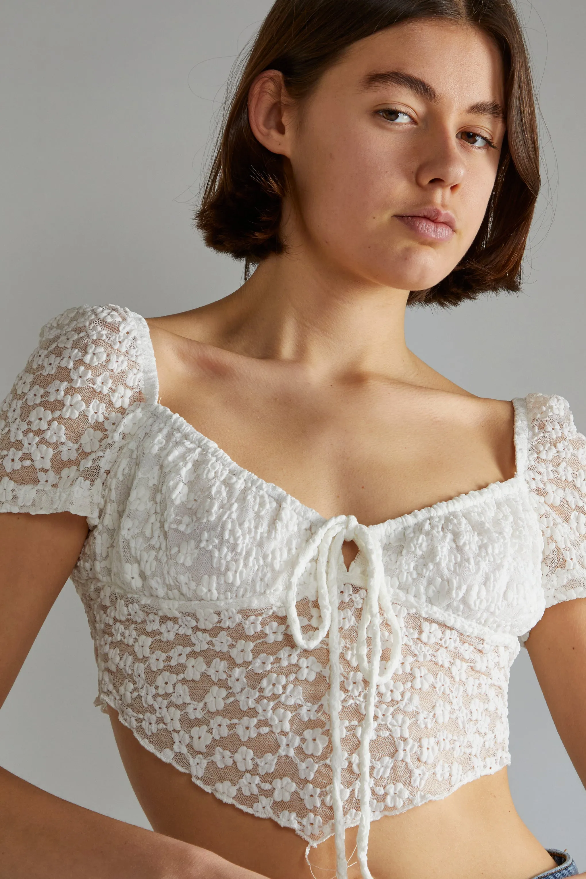 White Lace Milkmaid Hanky hem-Top sold by Glamorous product image thumbnail 4