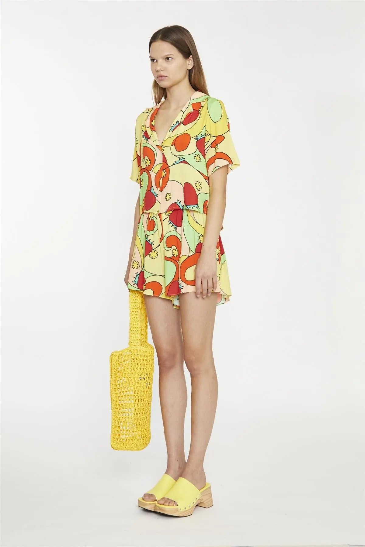Orange-Swirl Strawberry Smocked-Waist Loose-Fit-Shorts sold by Glamorous product image thumbnail 4