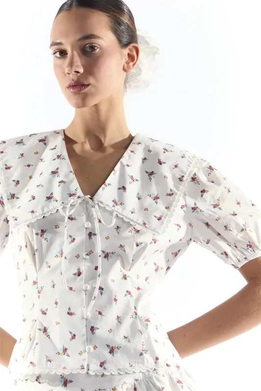 Blouse with Oversized Collar and Tie in White Floral made by Glamorous