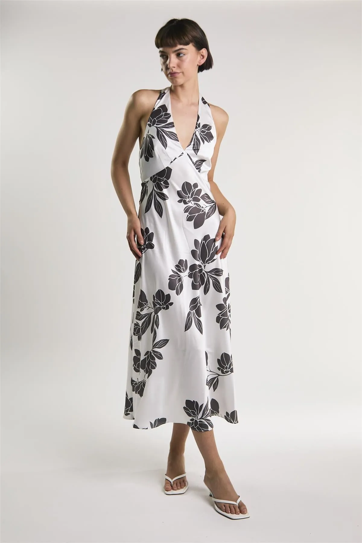 White Brown Floral Halter Neck Midaxi Dress sold by Glamorous product image thumbnail 3