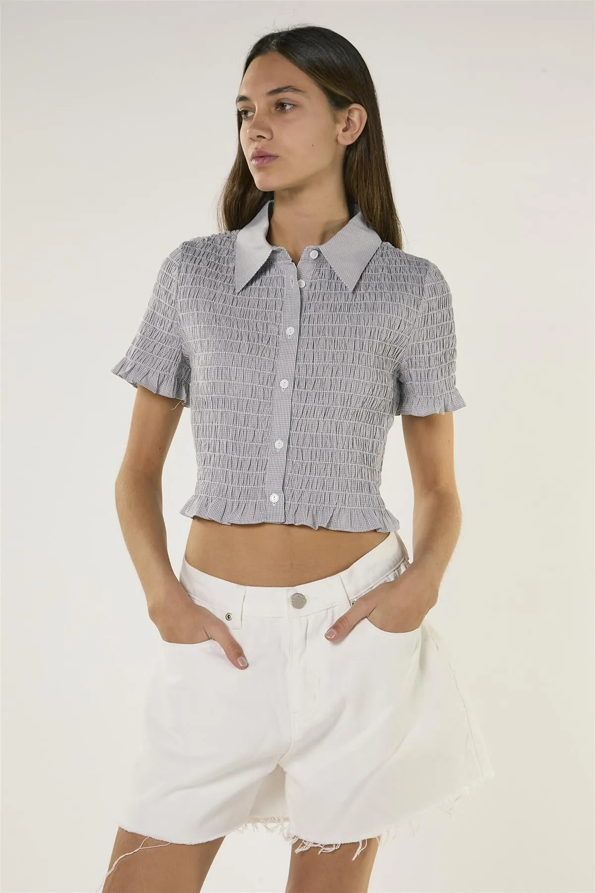 White Colour Mid Rise Frayed Hem Denim Shorts sold by Glamorous product image thumbnail 2