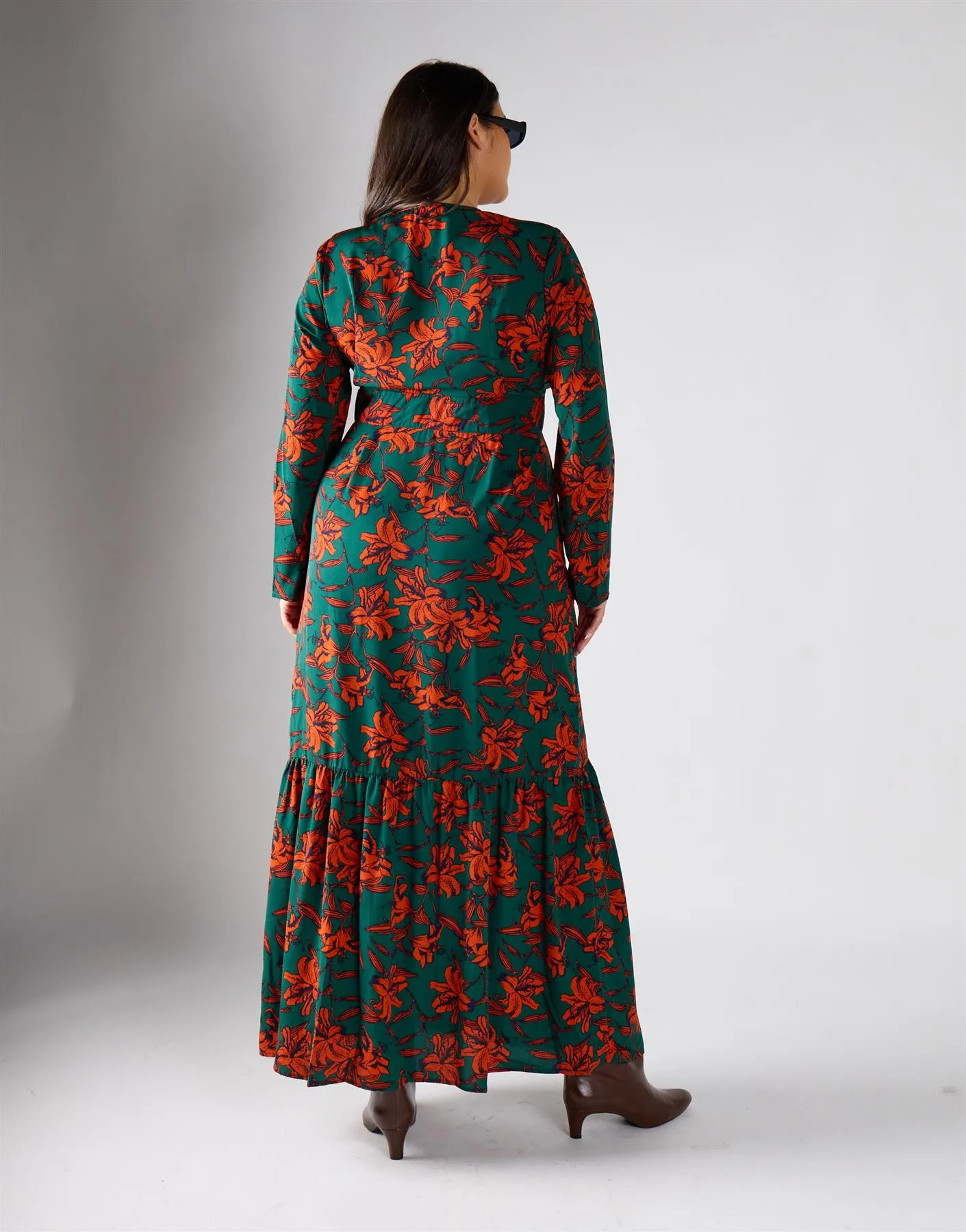 Glamorous Curve Green Rust Floral Multi Channel Maxi Dress sold by Glamorous product image thumbnail 5