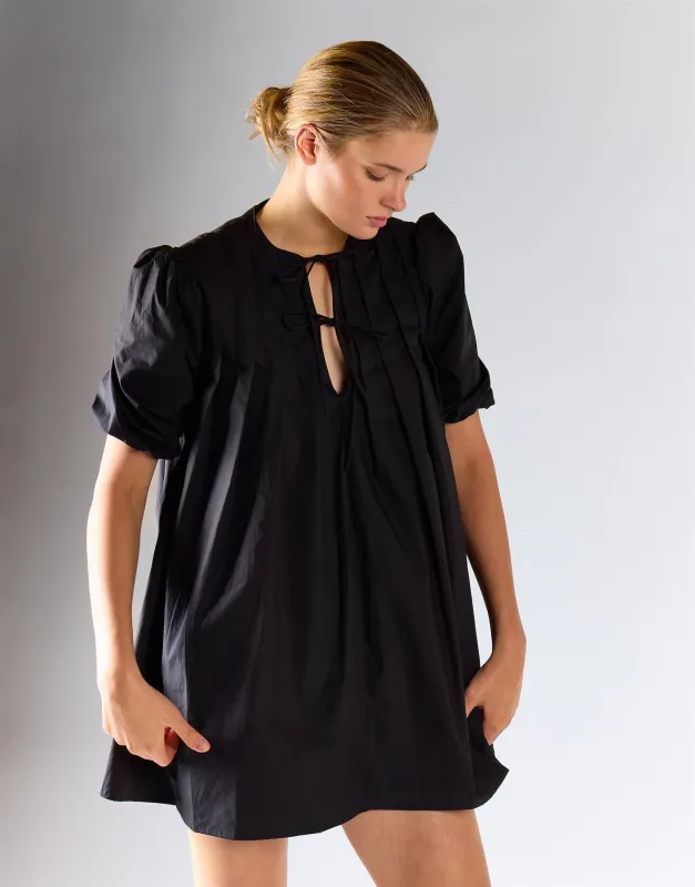 Black Pleated Dress Mini Dress sold by Glamorous