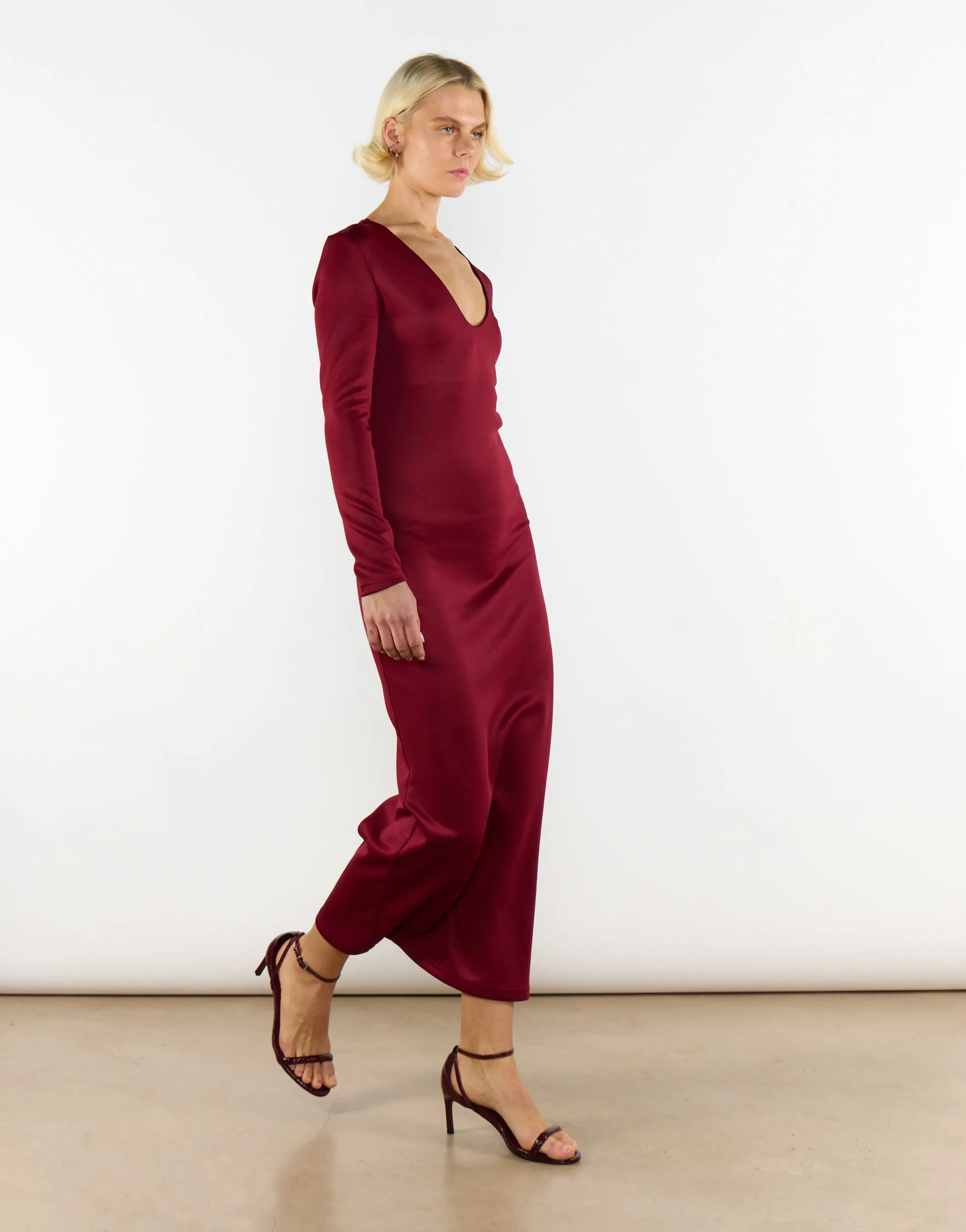 Burgundy Long Sleeve Bodycon Maxi Dress sold by Glamorous product image thumbnail 4