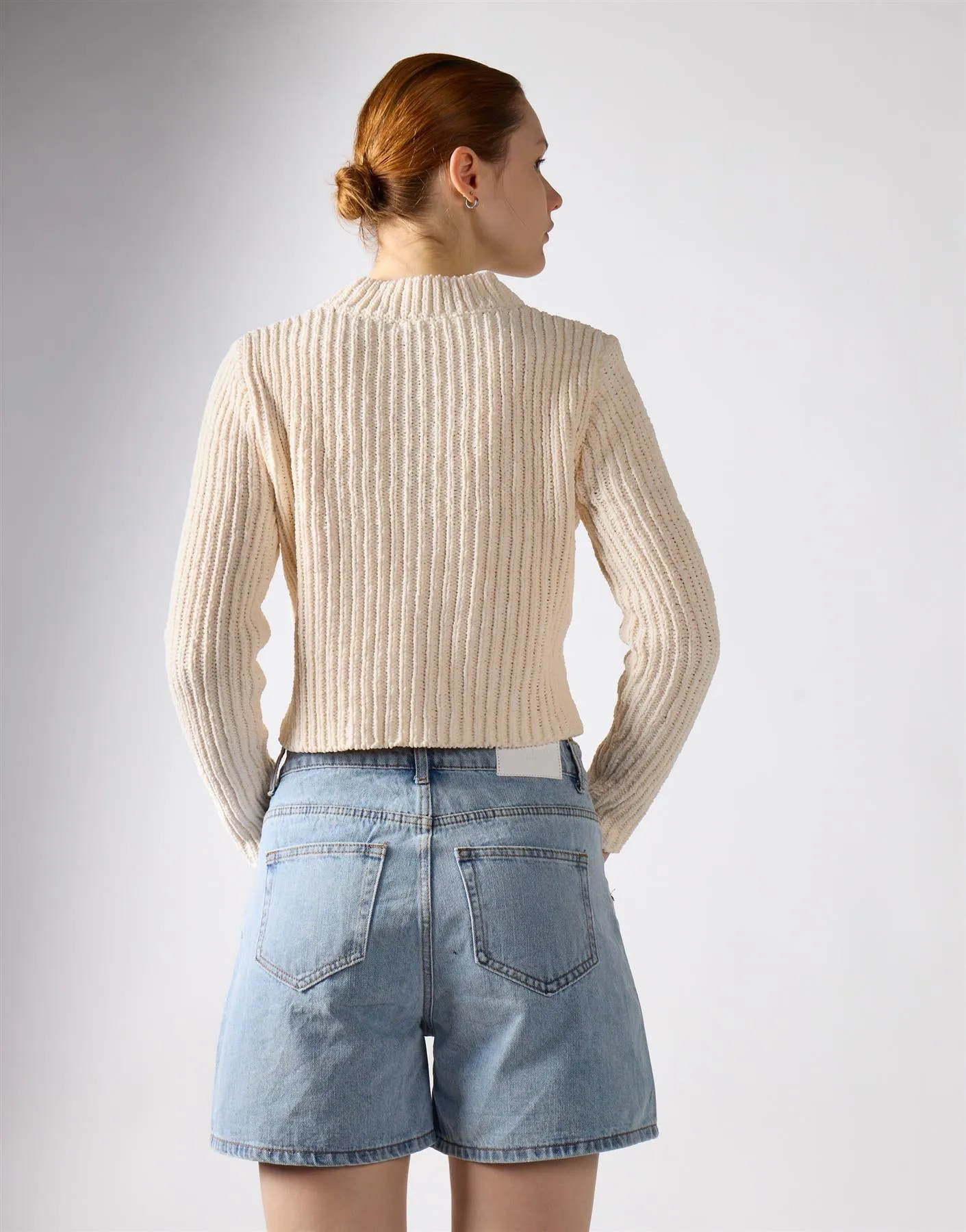 High Waist Rigid Denim Shorts - Mid Blue sold by Glamorous product image thumbnail 2