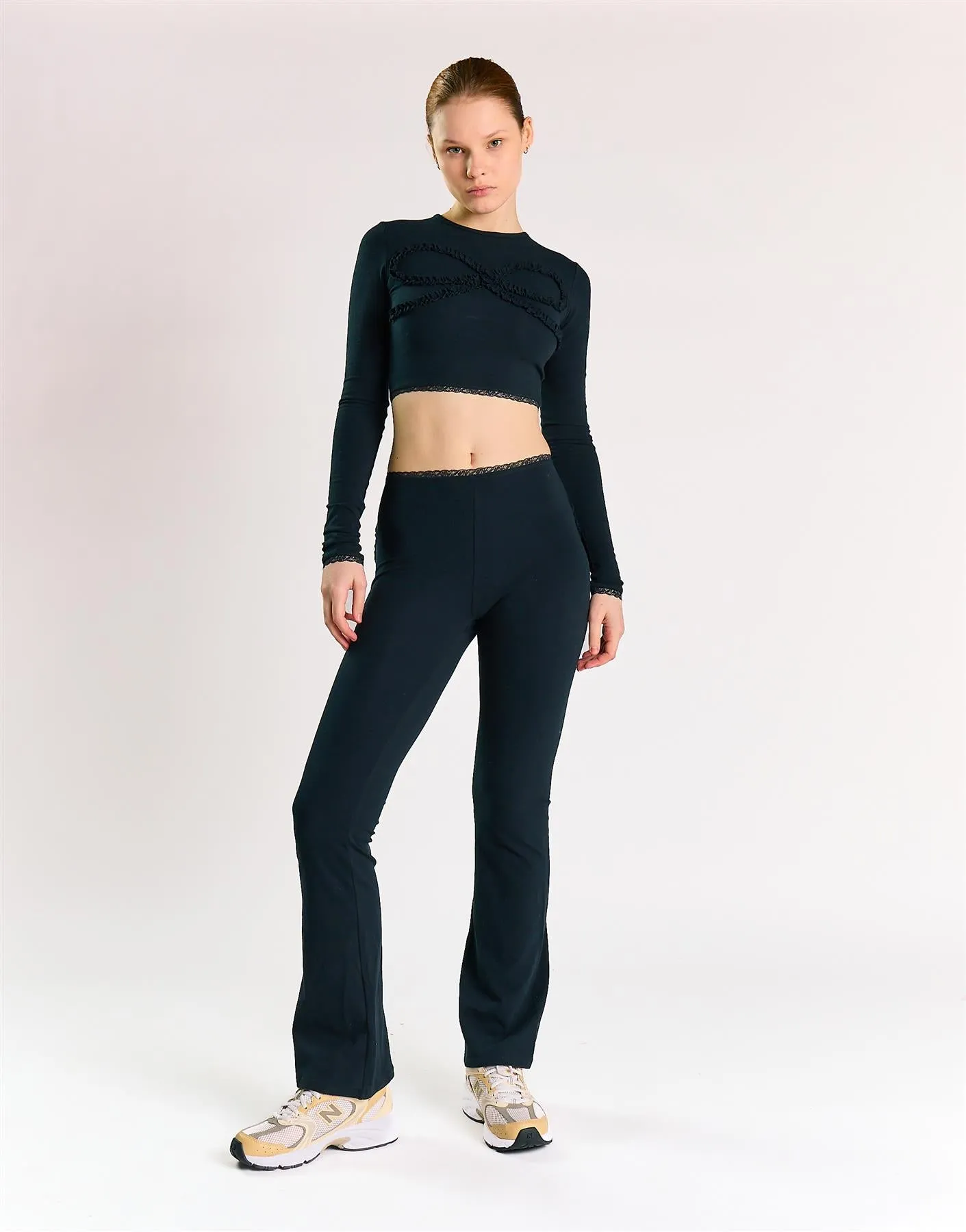 Agon Women's Black Cropped Activewear Top sold by Glamorous