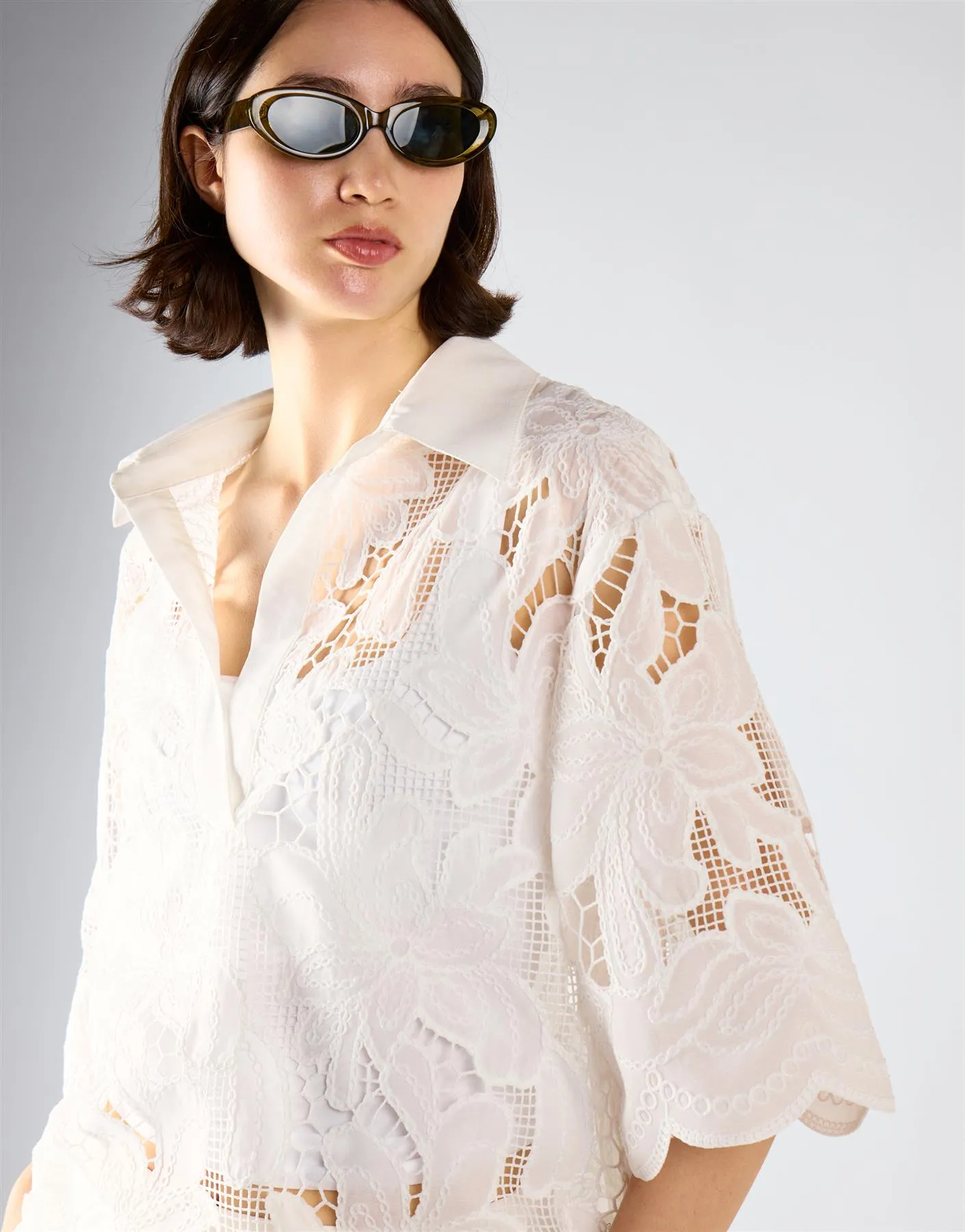 White Embroidered Flare Short Sleeve Shirt sold by Glamorous product image thumbnail 4