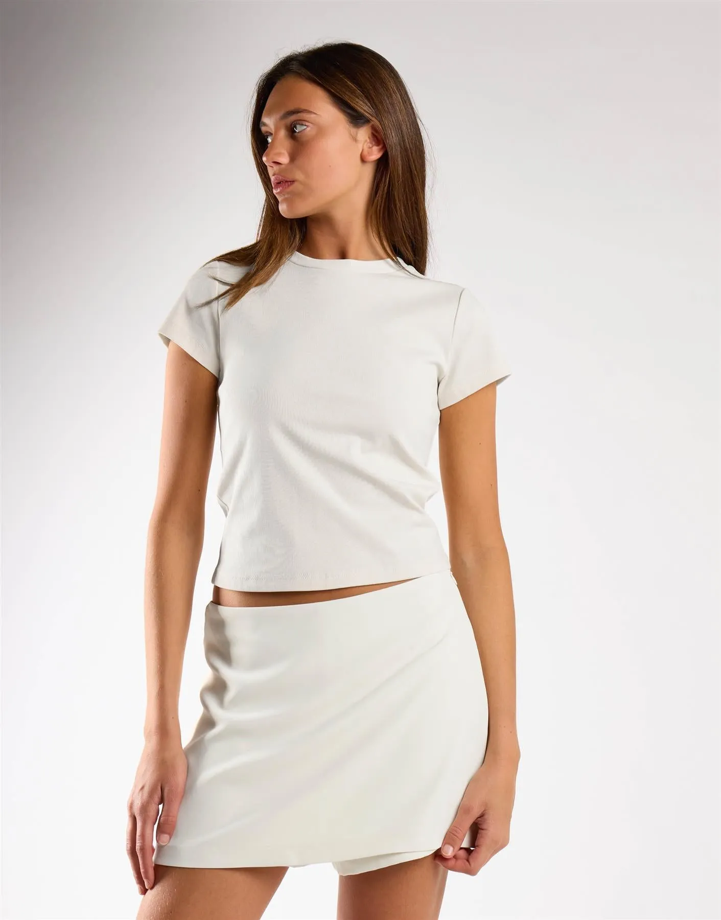 Off White Mini Skort sold by Glamorous product image thumbnail 3