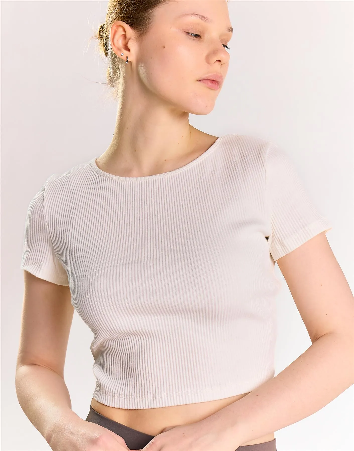 Off White Rib Open Tie Back Crop Top sold by Glamorous product image thumbnail 3