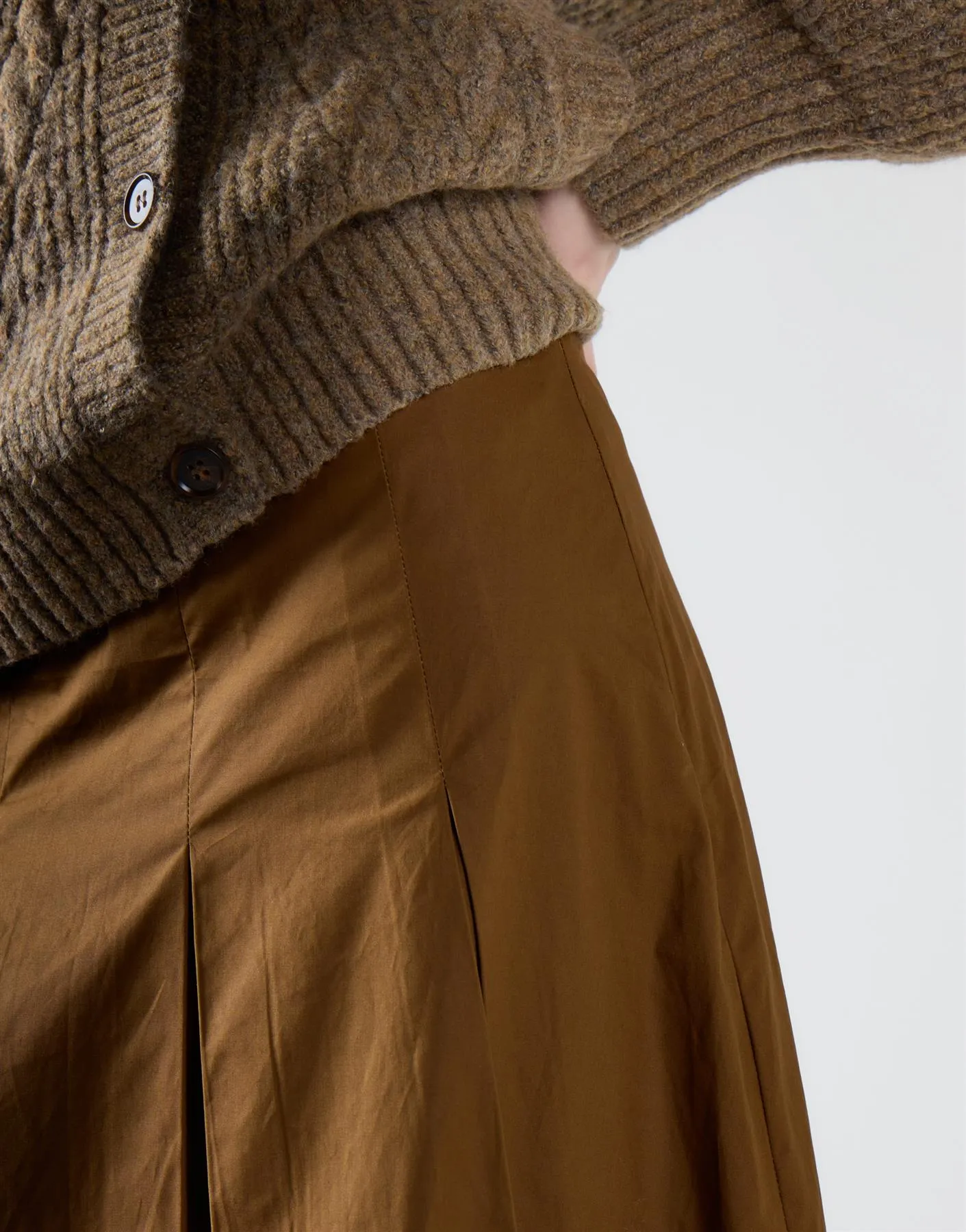 Deep Olive Pleated Midi Skirt sold by Glamorous product image thumbnail 4