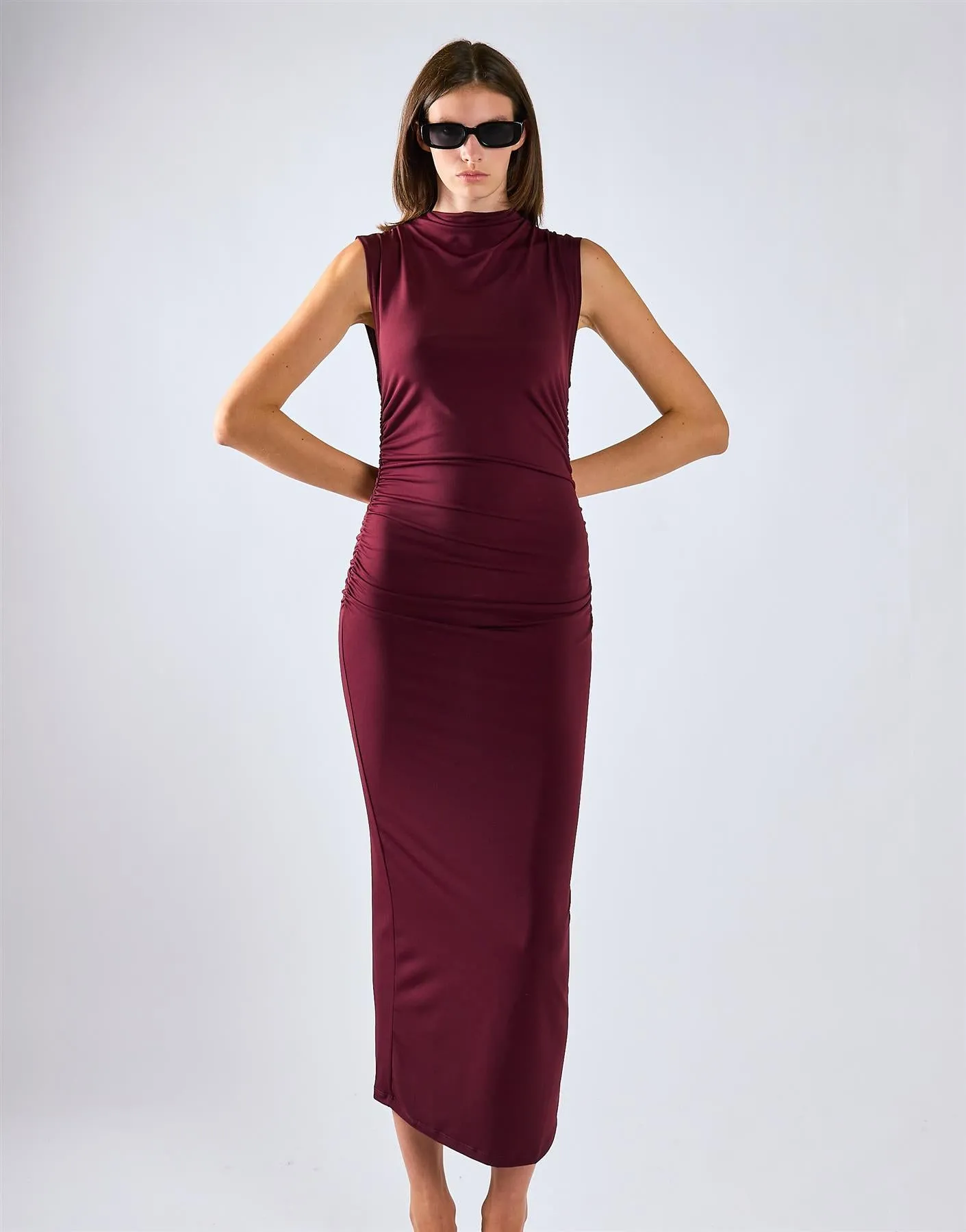Burgundy Sleeveless High-Neck Ruched Midi Bodycon Dress sold by Glamorous product image thumbnail 3