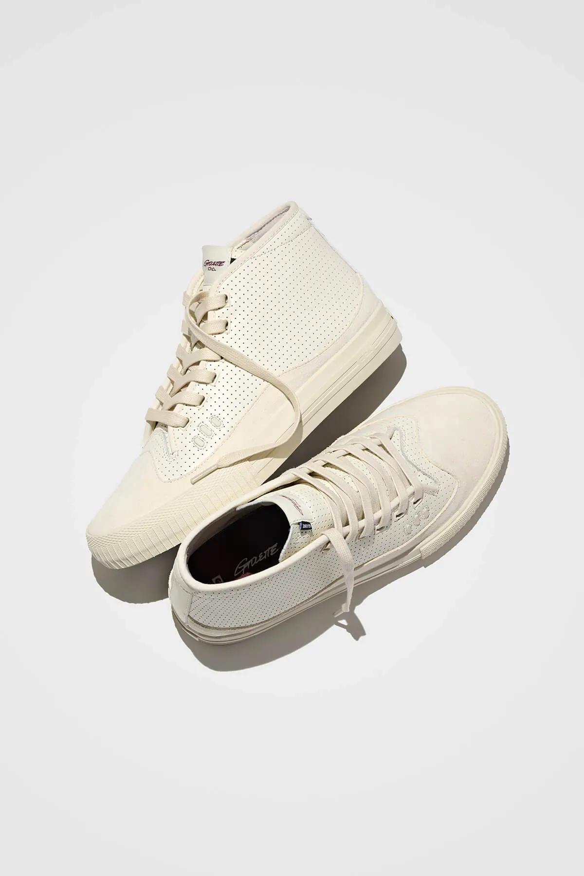 Gillette Mid - Cream Leather - Skate Shoes sold by Globe product image thumbnail 4