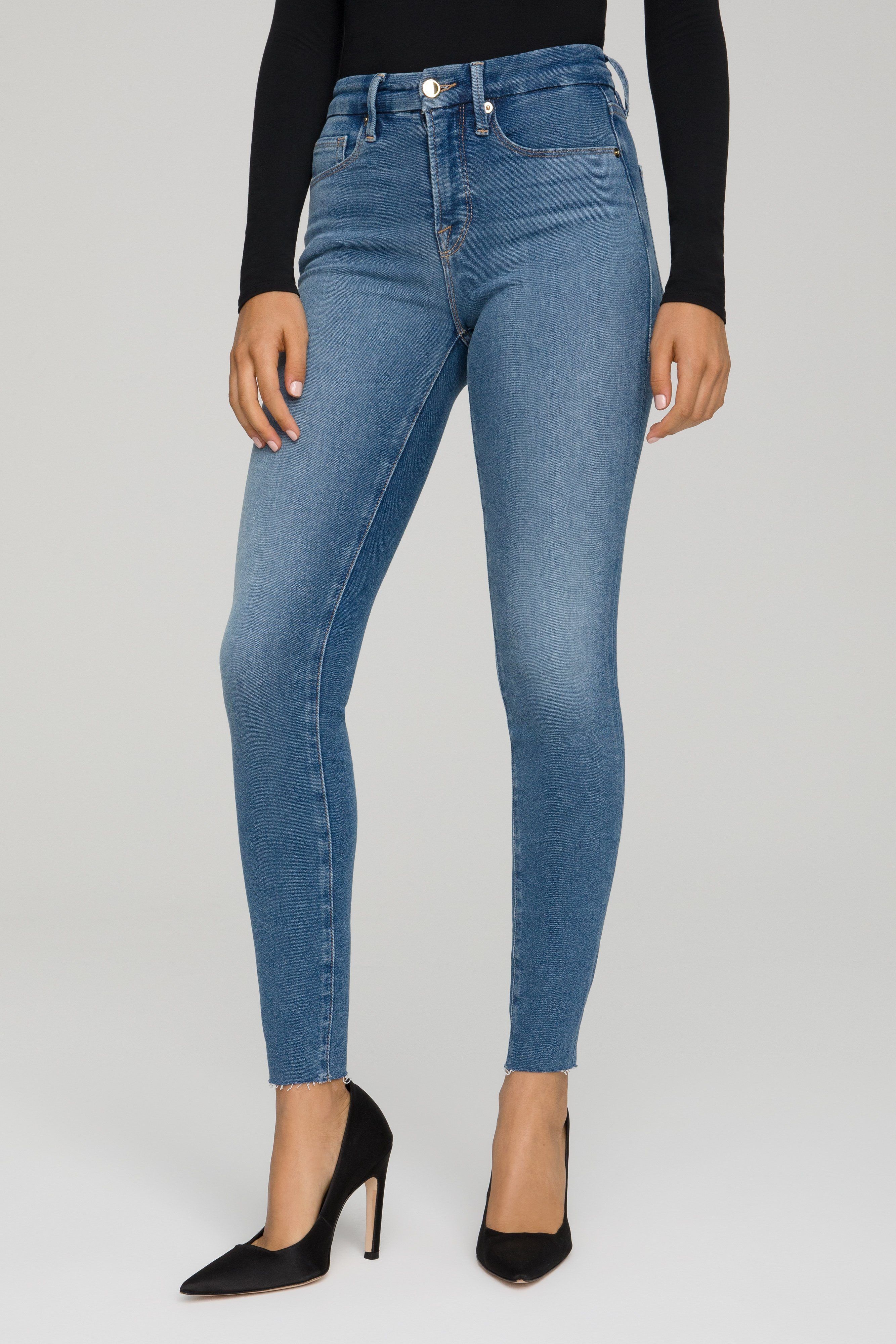GOOD LEGS SKINNY JEANS | BLUE655 sold by Good American product image thumbnail 2