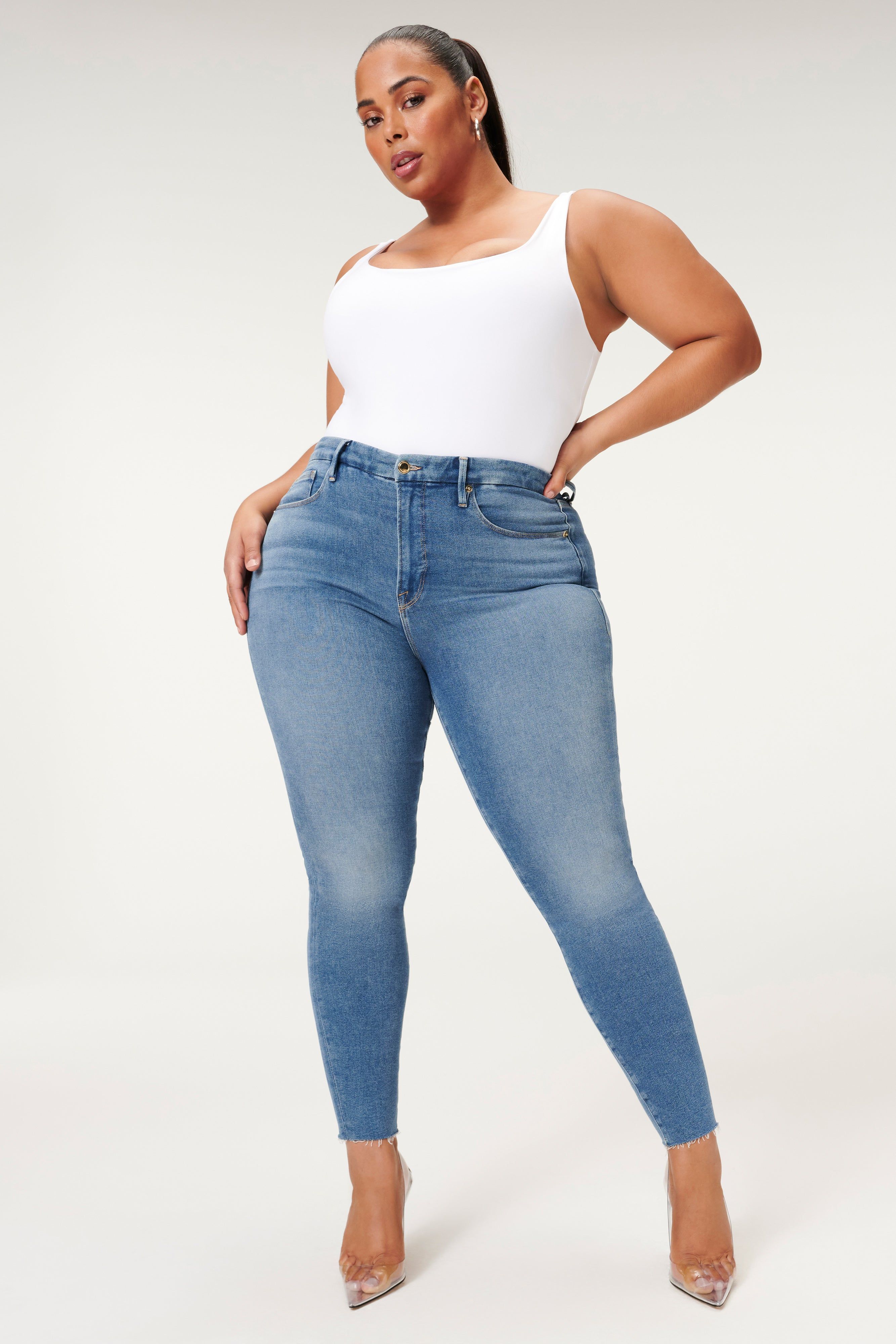 GOOD LEGS SKINNY JEANS | BLUE655 sold by Good American product image thumbnail 8