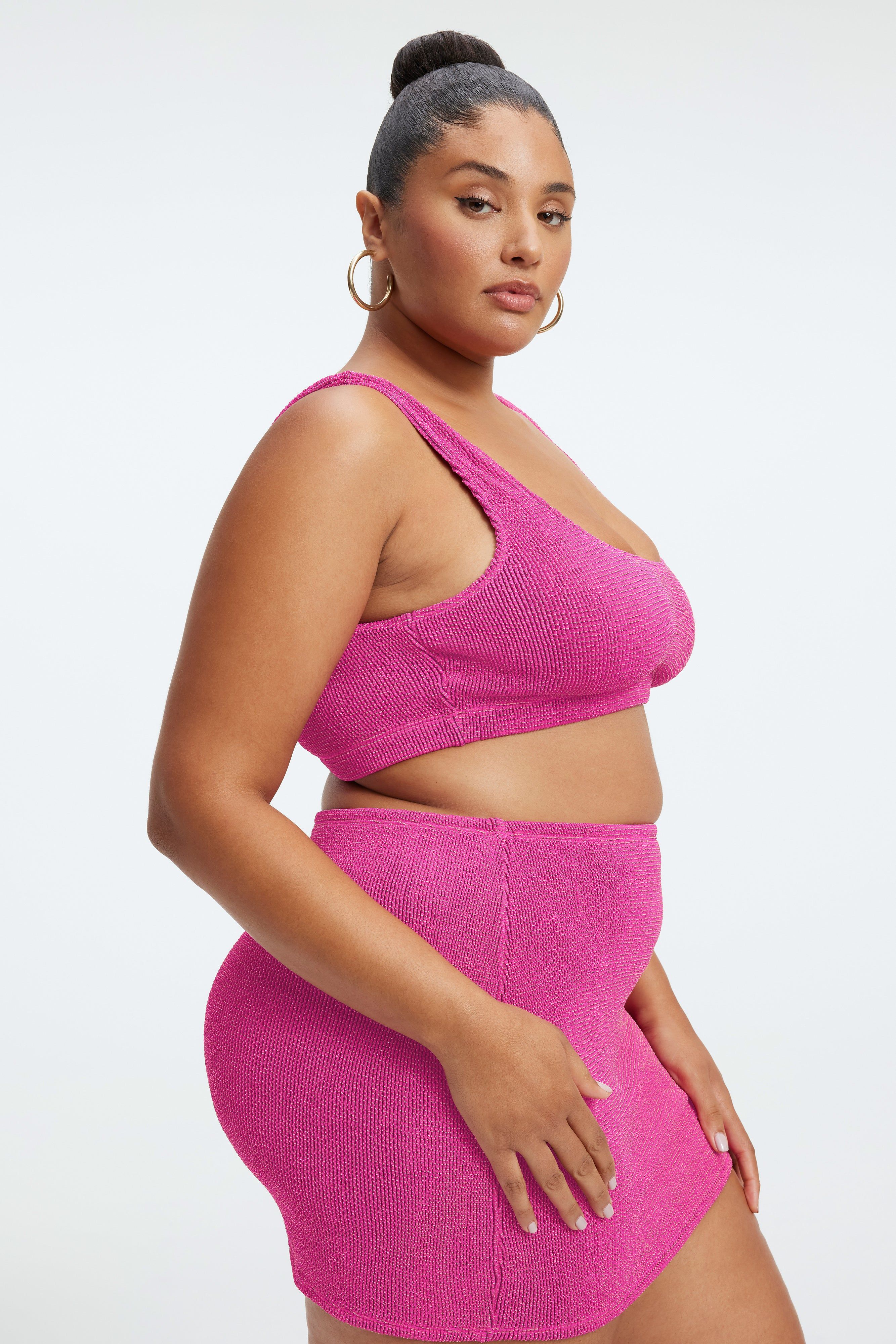 ALWAYS FITS METALLIC SCOOP TOP | FUSCHIA PINK001 sold by Good American product image thumbnail 10