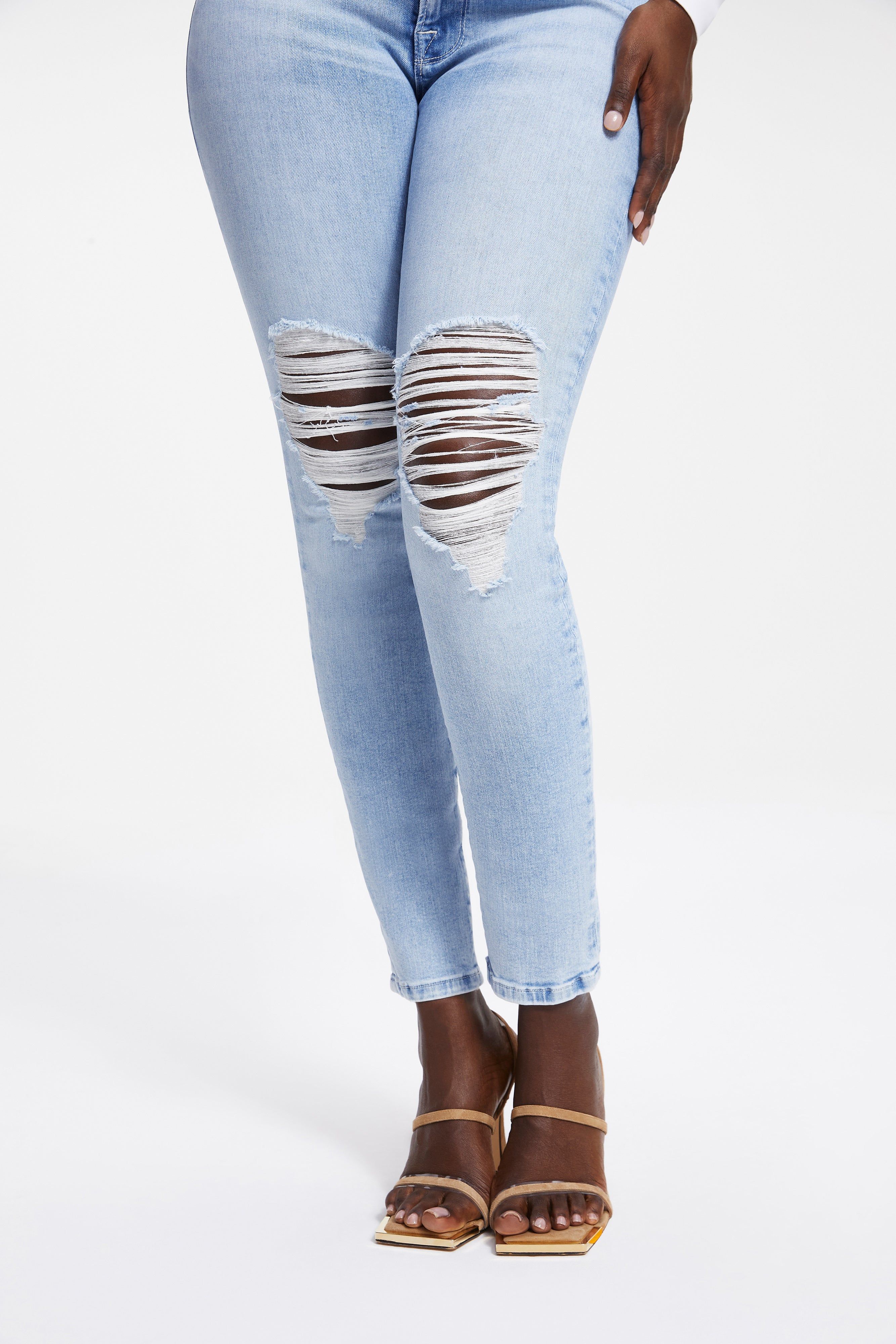GOOD LEGS SKINNY JEANS | INDIGO007 sold by Good American product image thumbnail 9