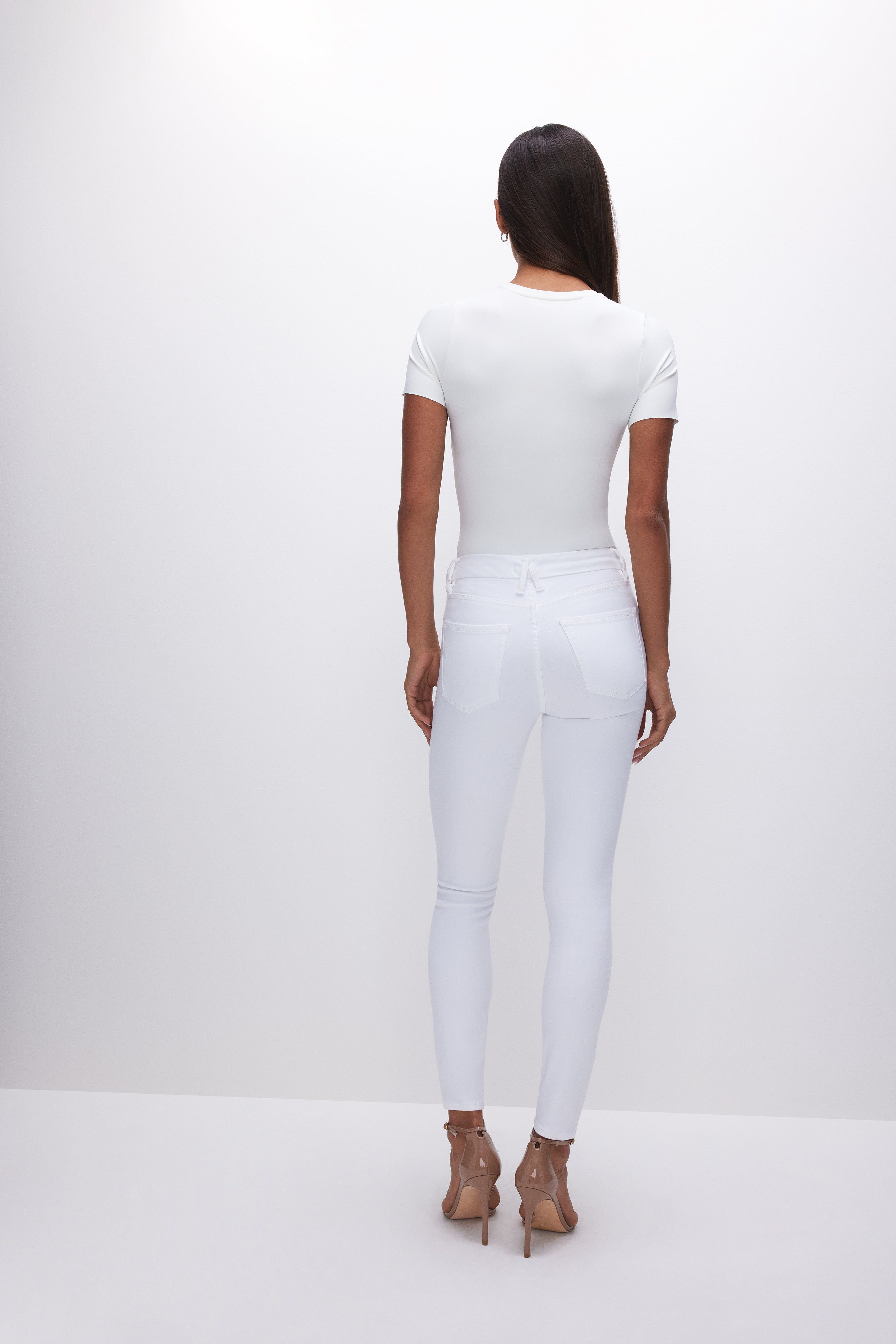 GOOD LEGS SKINNY JEANS | WHITE001 sold by Good American product image thumbnail 4