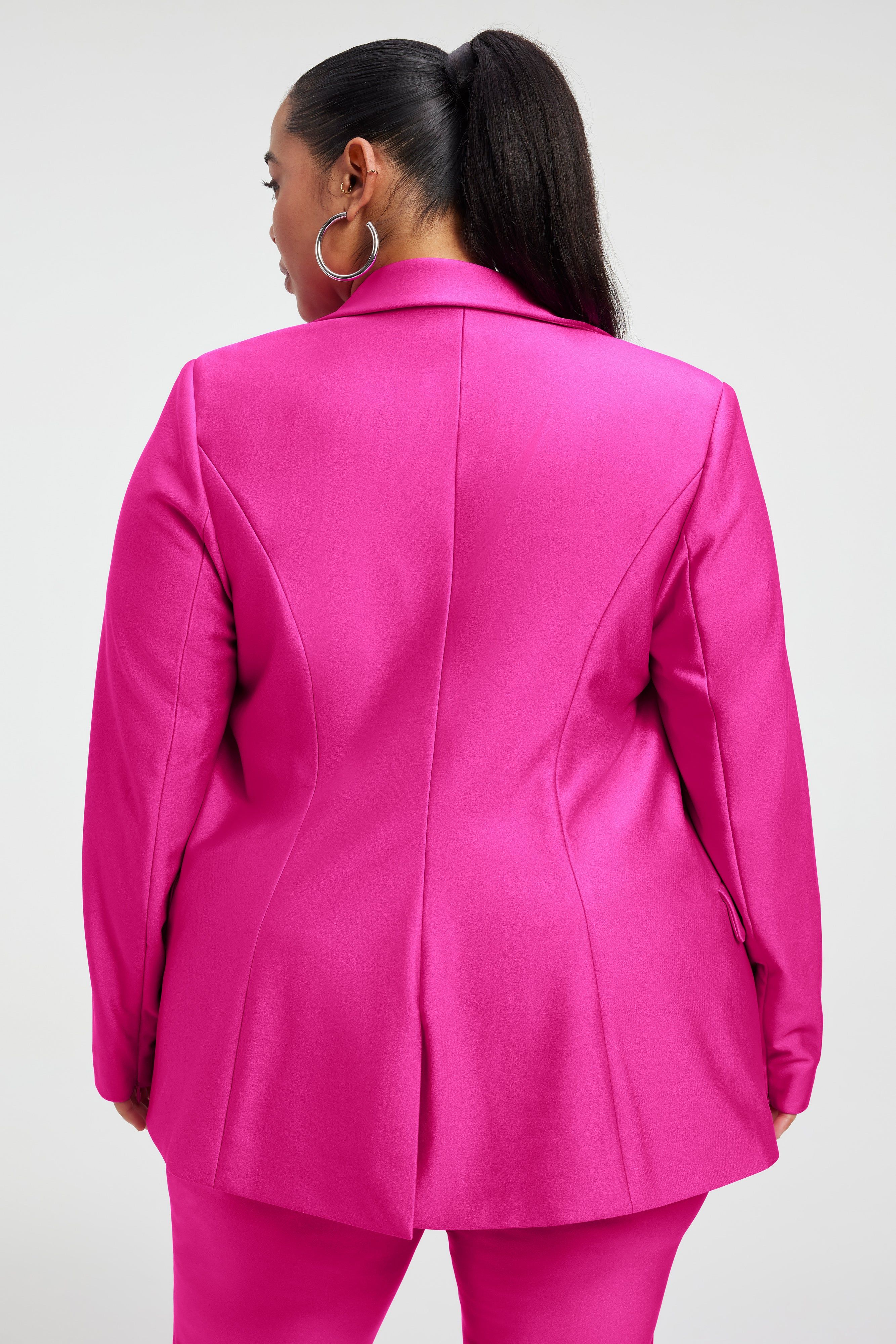 COMPRESSION SHINE SCULPTED BLAZER | FUCHSIA PINK001 sold by Good American product image thumbnail 4