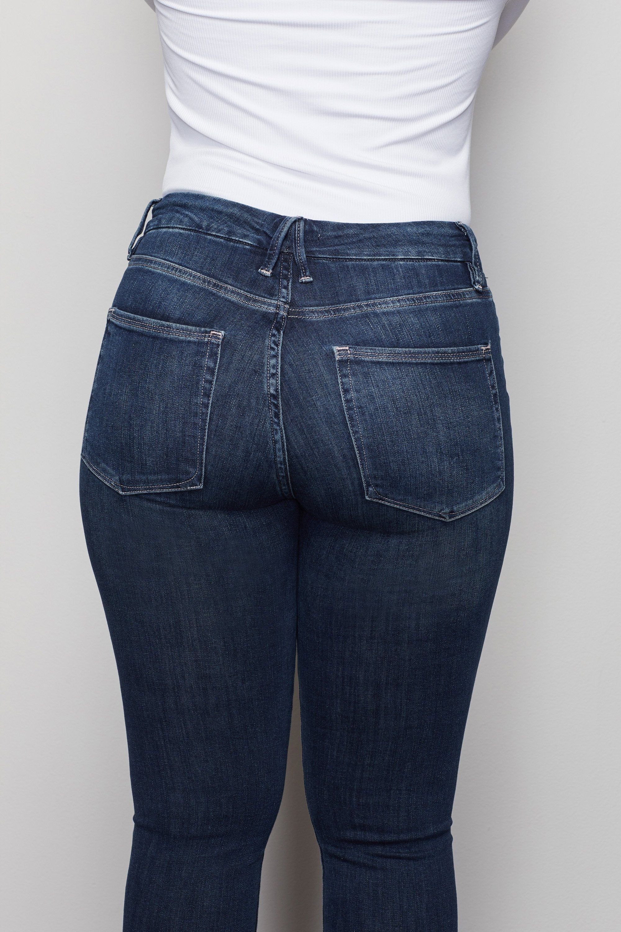 GOOD LEGS CROPPED JEANS | BLUE260 sold by Good American product image thumbnail 12