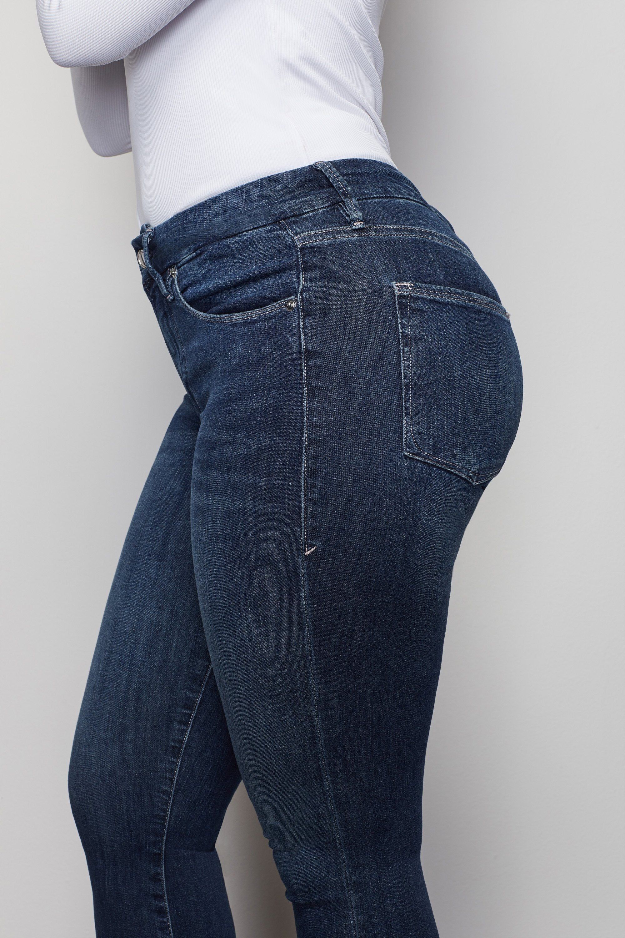 GOOD LEGS CROPPED JEANS | BLUE260 sold by Good American product image thumbnail 13