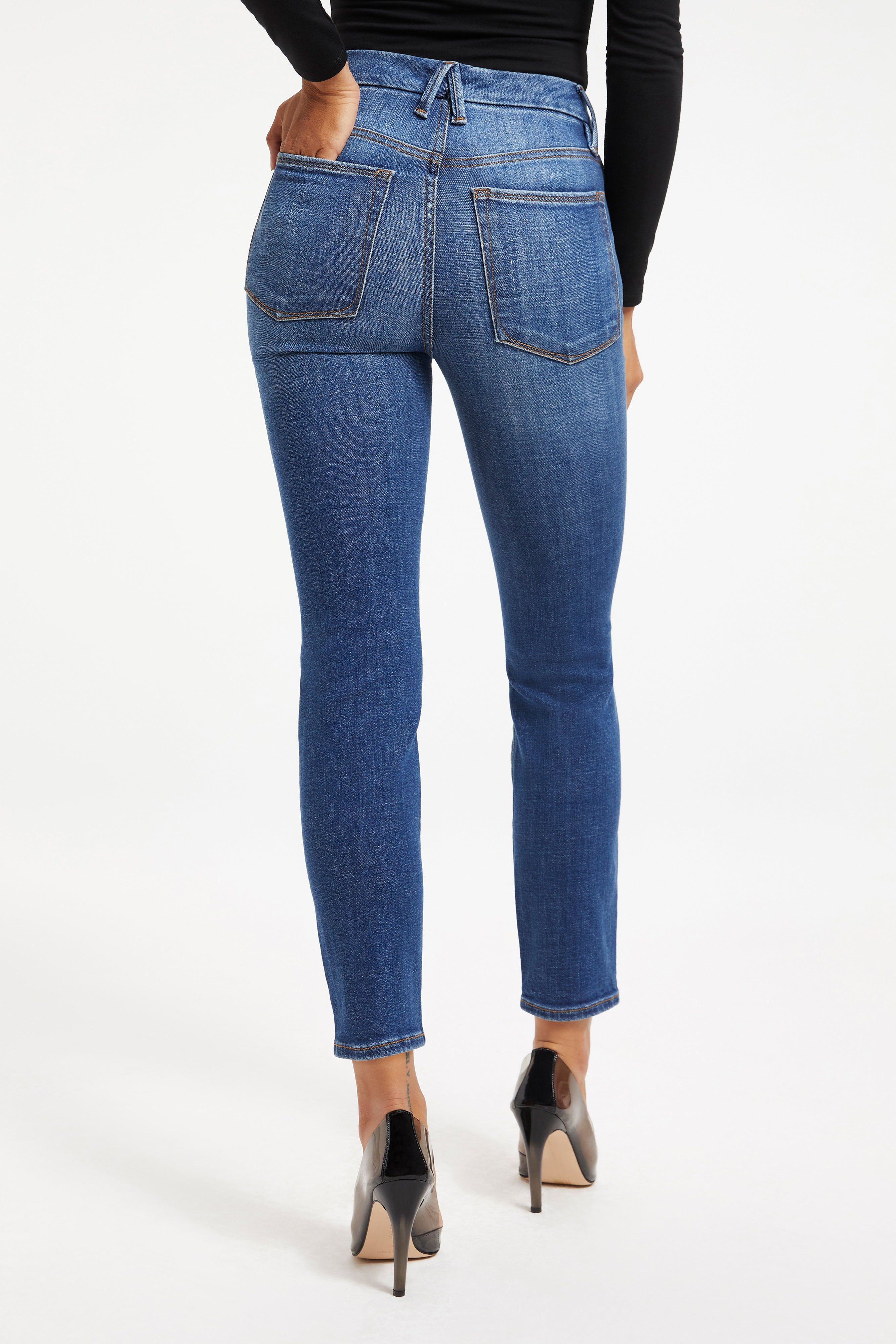 GOOD CLASSIC JEANS | INDIGO207 sold by Good American product image thumbnail 4