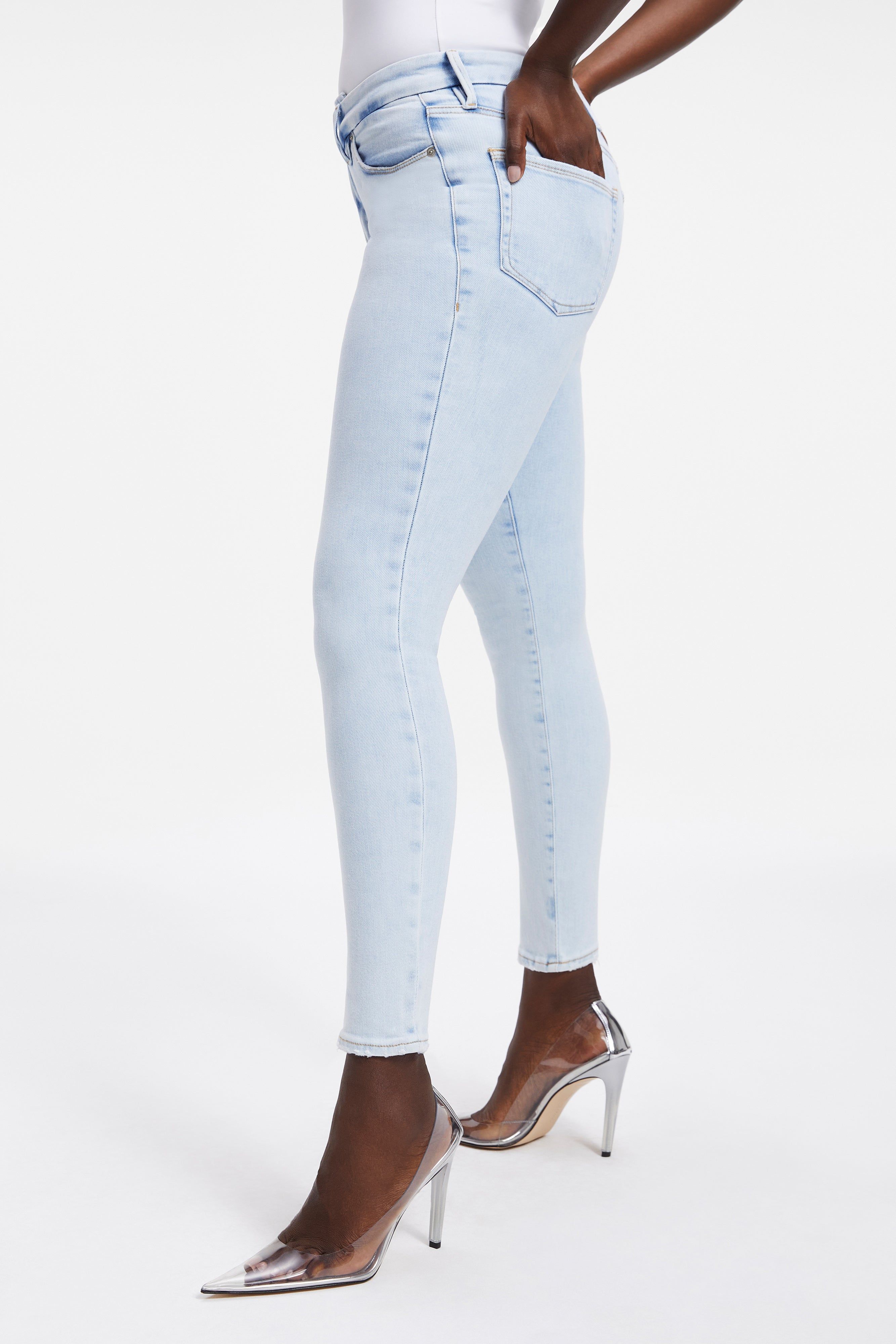 GOOD WAIST JEANS | INDIGO018 sold by Good American product image thumbnail 4