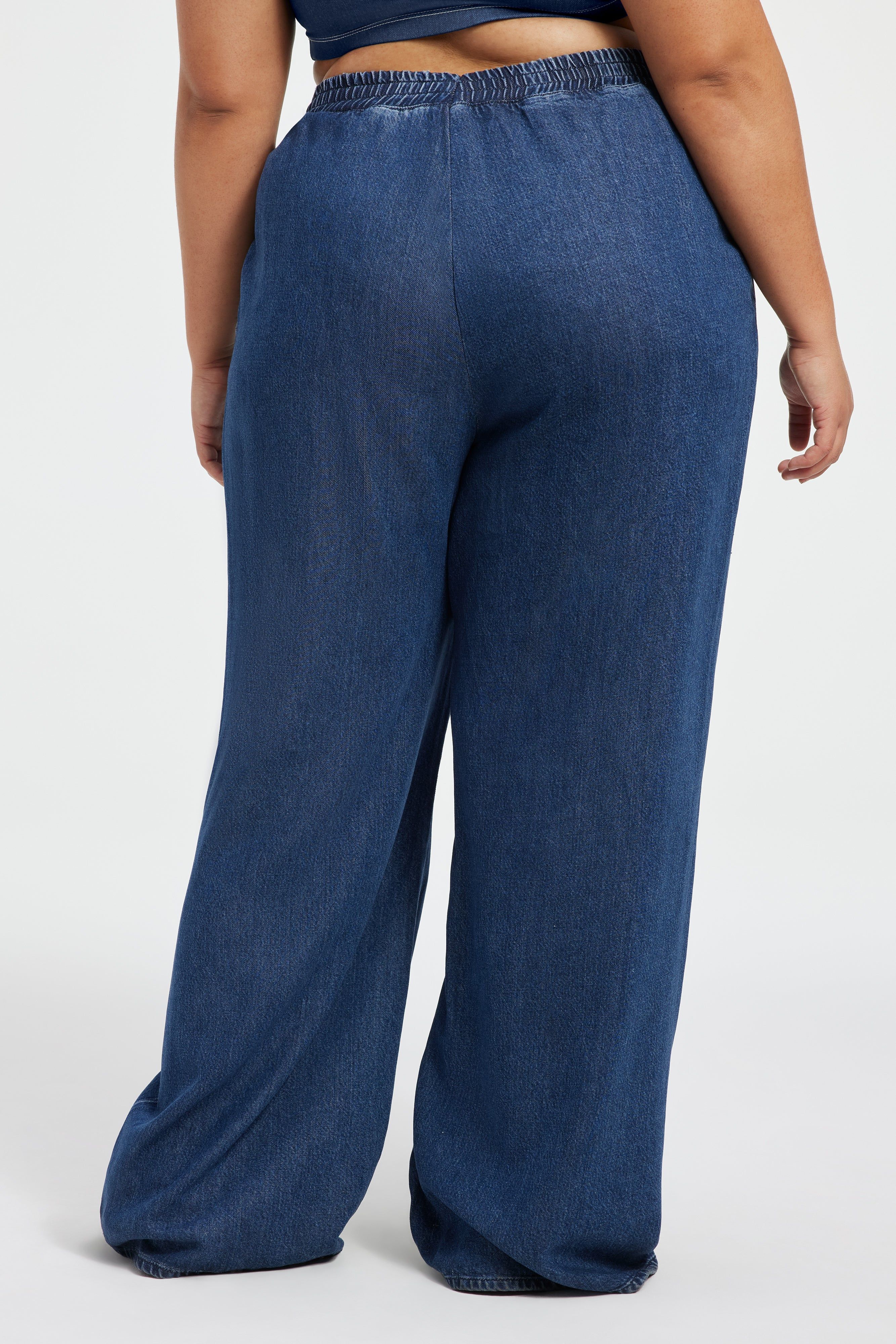 WEIGHTLESS TRACK PANTS | INDIGO395 sold by Good American product image thumbnail 11