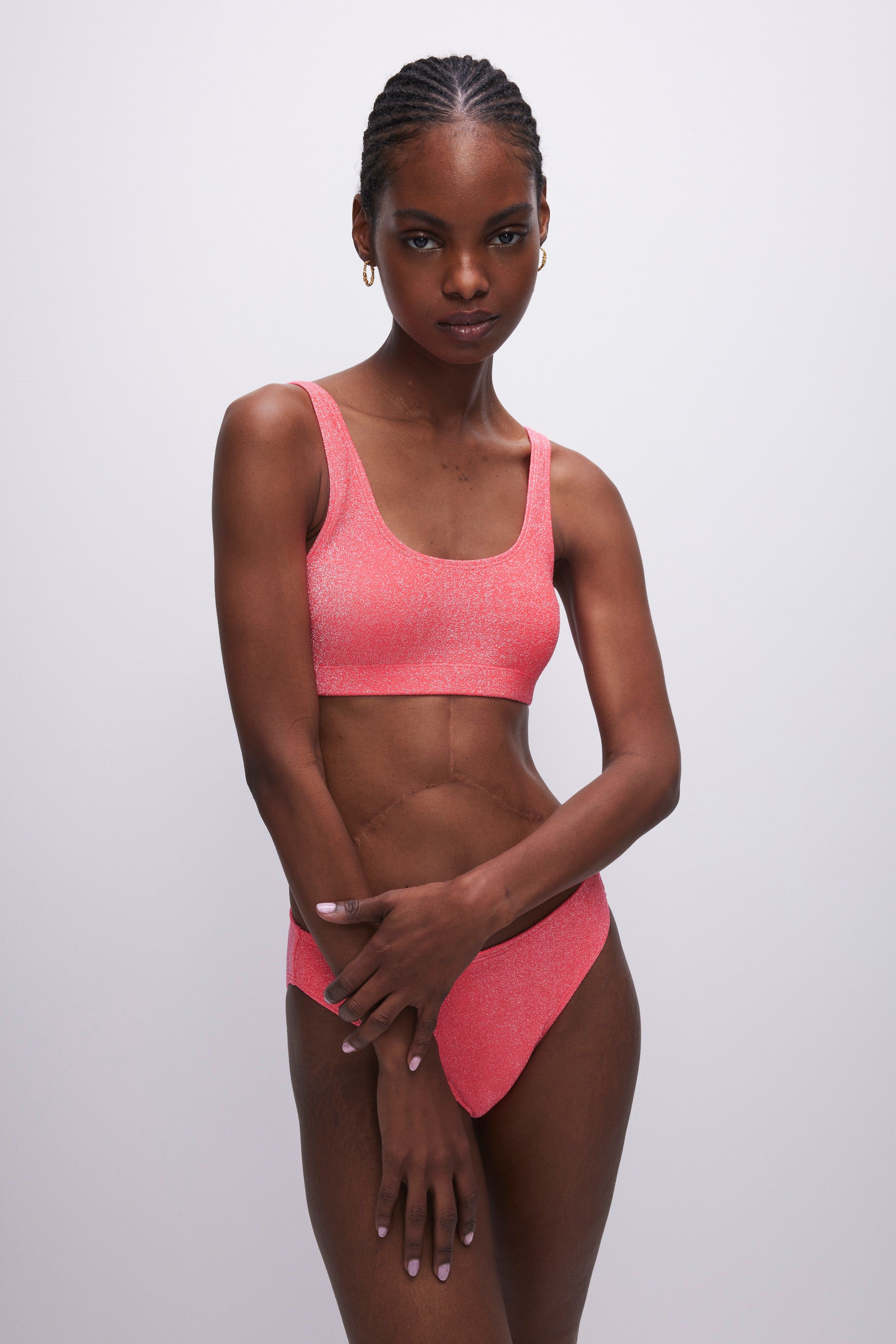 SPARKLE SCOOP BIKINI TOP | FIERY CORAL 002 sold by Good American product image thumbnail 3