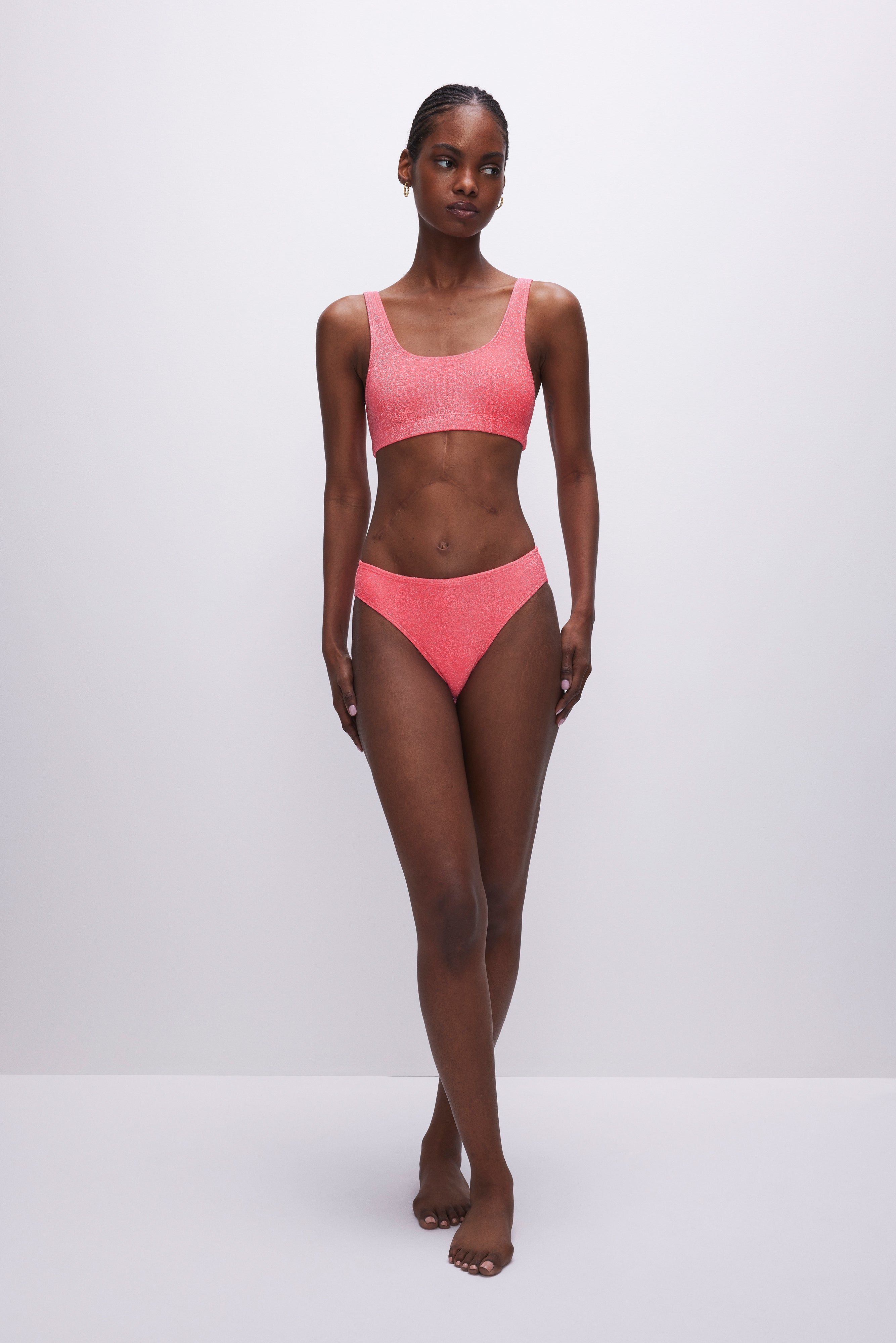 SPARKLE SCOOP BIKINI TOP | FIERY CORAL 002 sold by Good American product image thumbnail 2