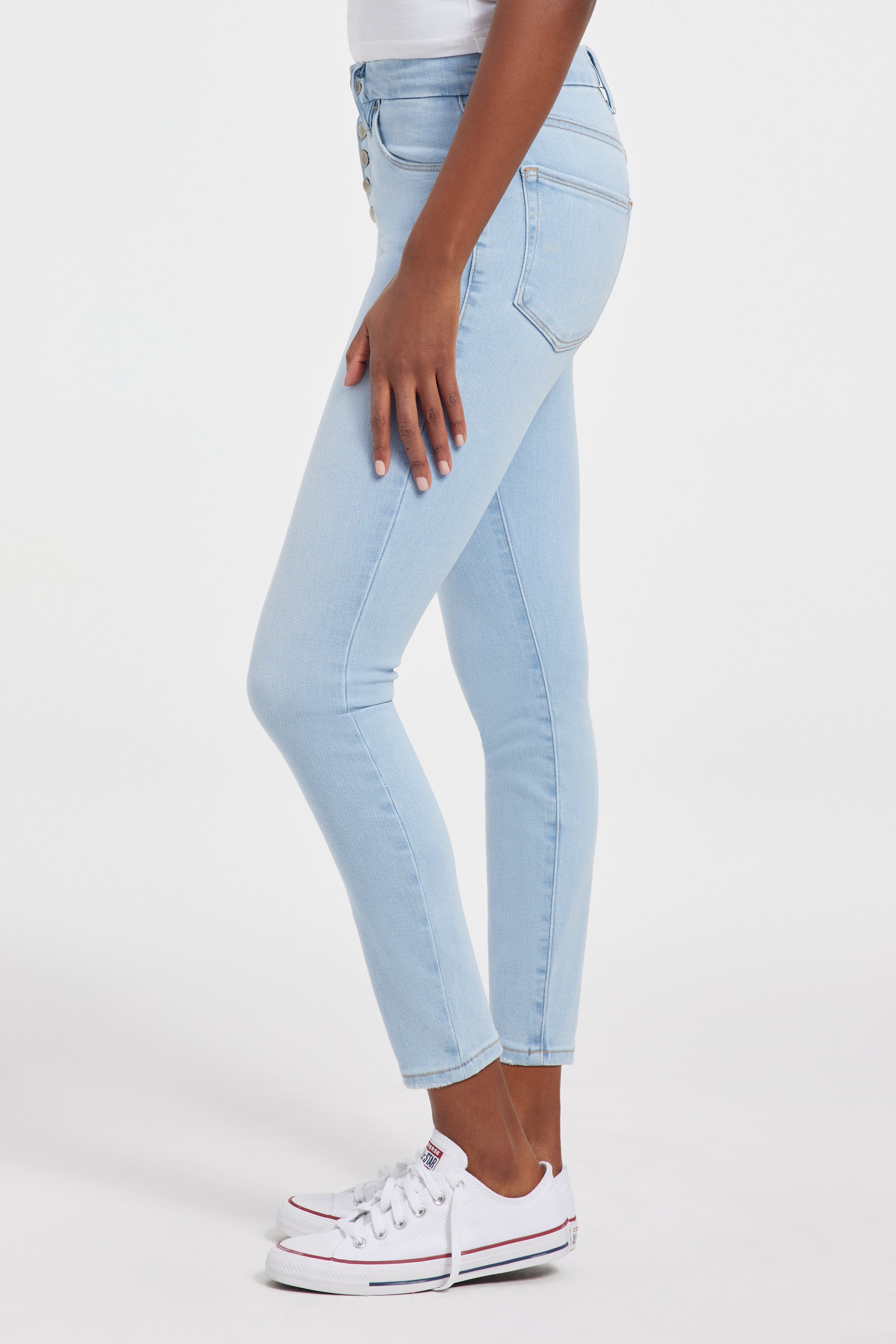 GOOD LEGS SKINNY CROPPED JEANS | INDIGO391 sold by Good American product image thumbnail 8