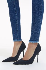 GOOD LEGS SKINNY JEANS | INDIGO236 sold by Good American