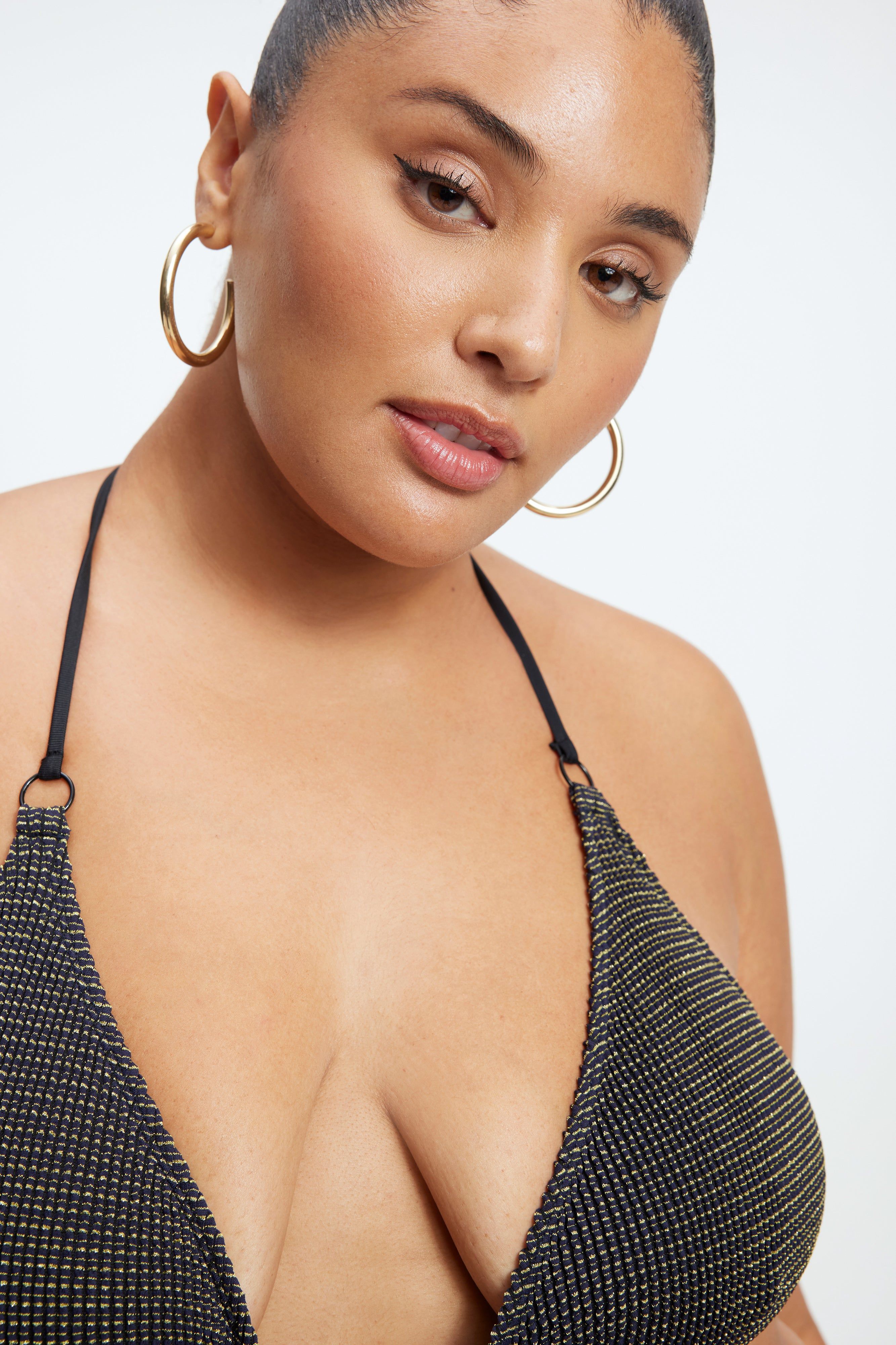 ALWAYS FITS TINY METALLIC TOP | BLACK001 sold by Good American product image thumbnail 3