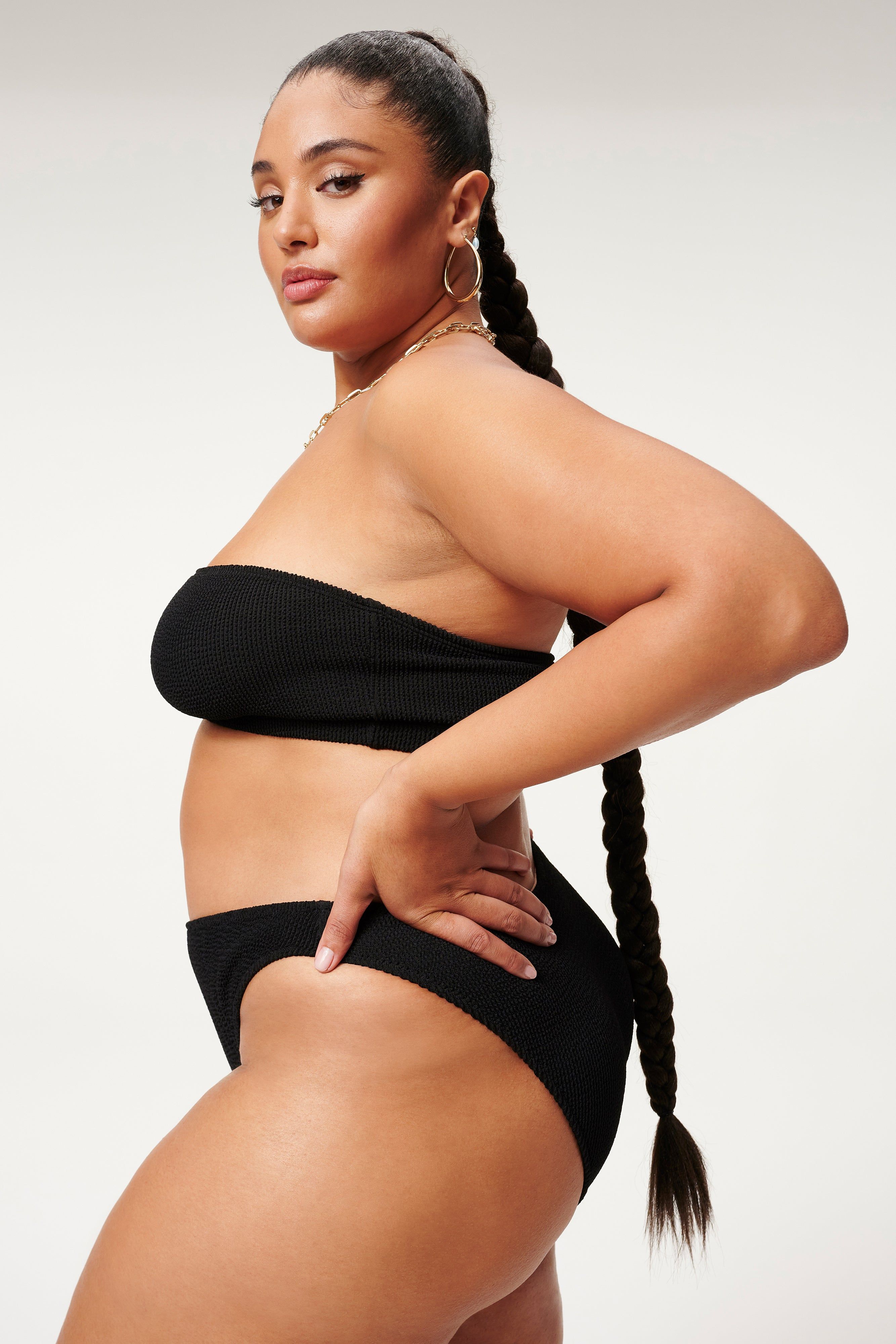 ALWAYS FITS BETTER BAND BIKINI TOP| BLACK001 sold by Good American product image thumbnail 9