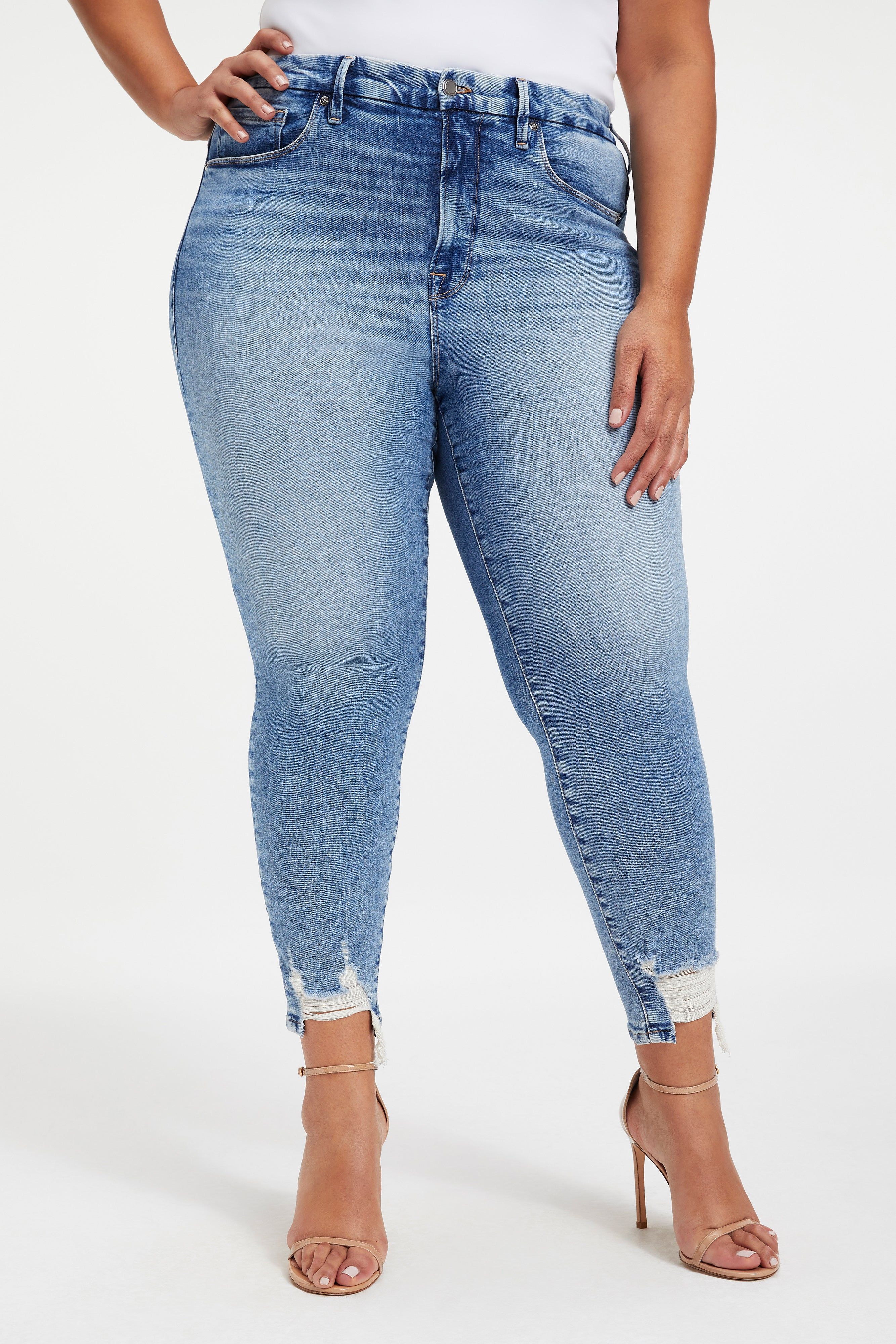 GOOD LEGS CROPPED JEANS | INDIGO010 sold by Good American product image thumbnail 8