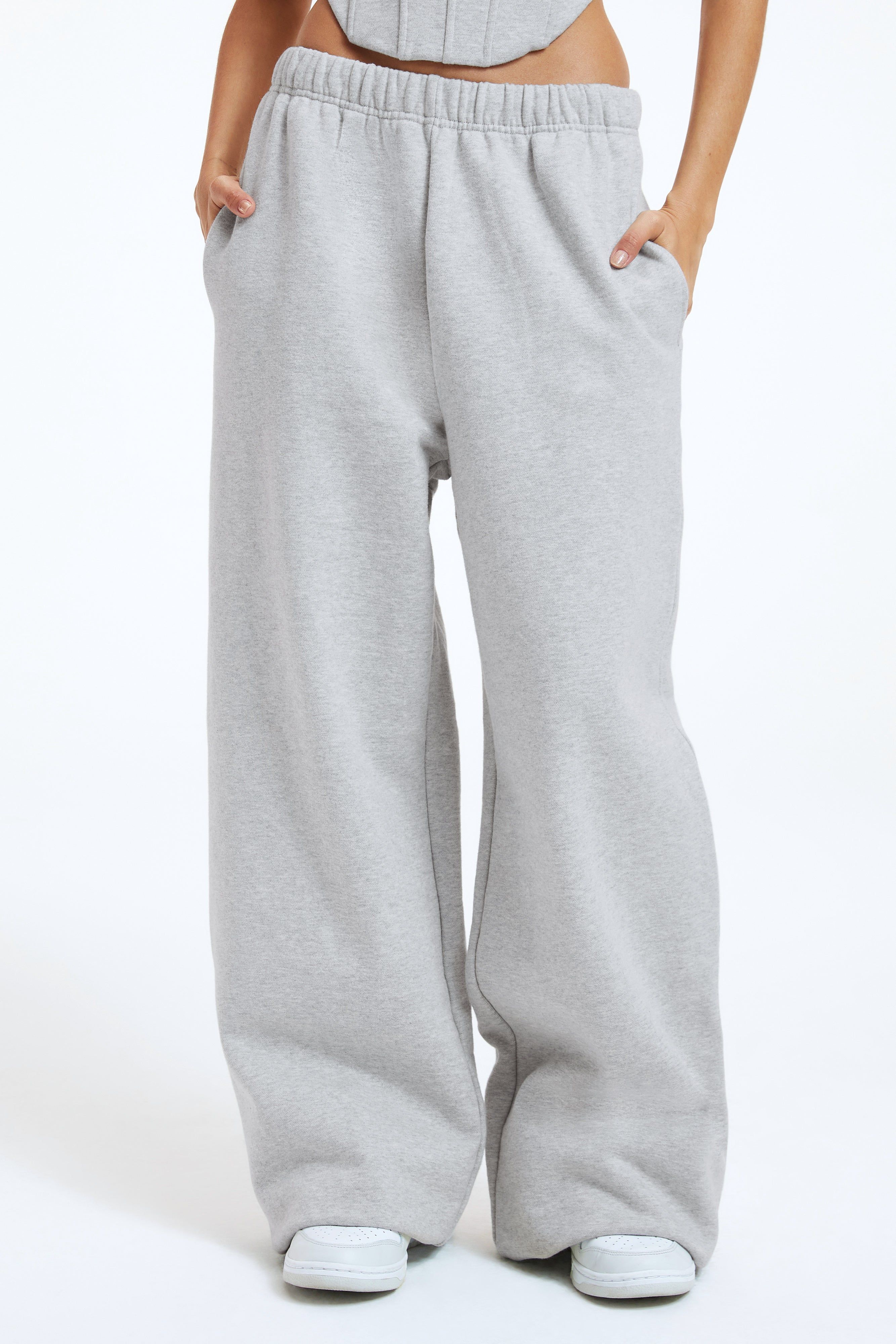 SUEDED FLEECE WIDE LEG SWEATPANT | HEATHER GREY001 sold by Good American product image thumbnail 5