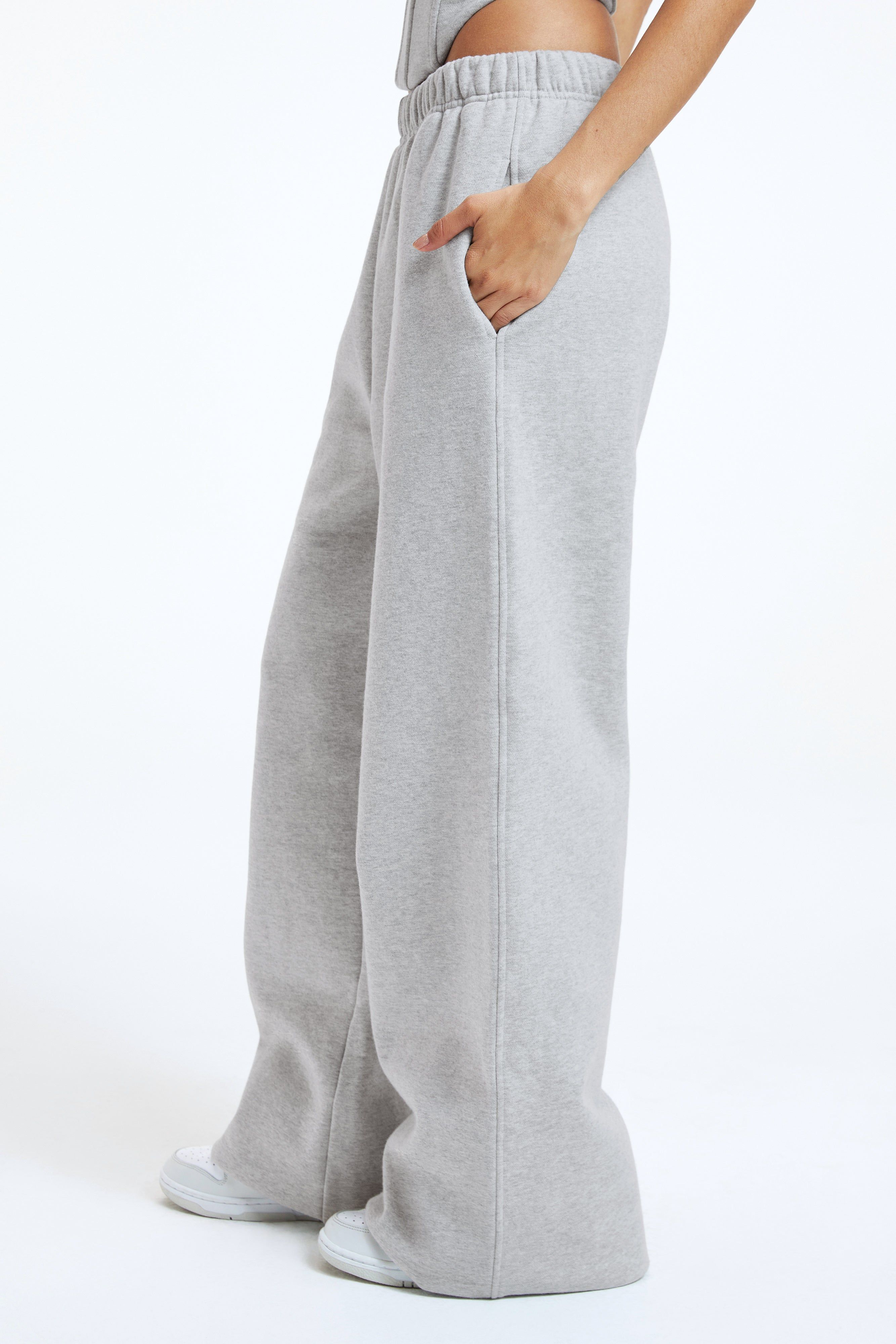 SUEDED FLEECE WIDE LEG SWEATPANT | HEATHER GREY001 sold by Good American product image thumbnail 7