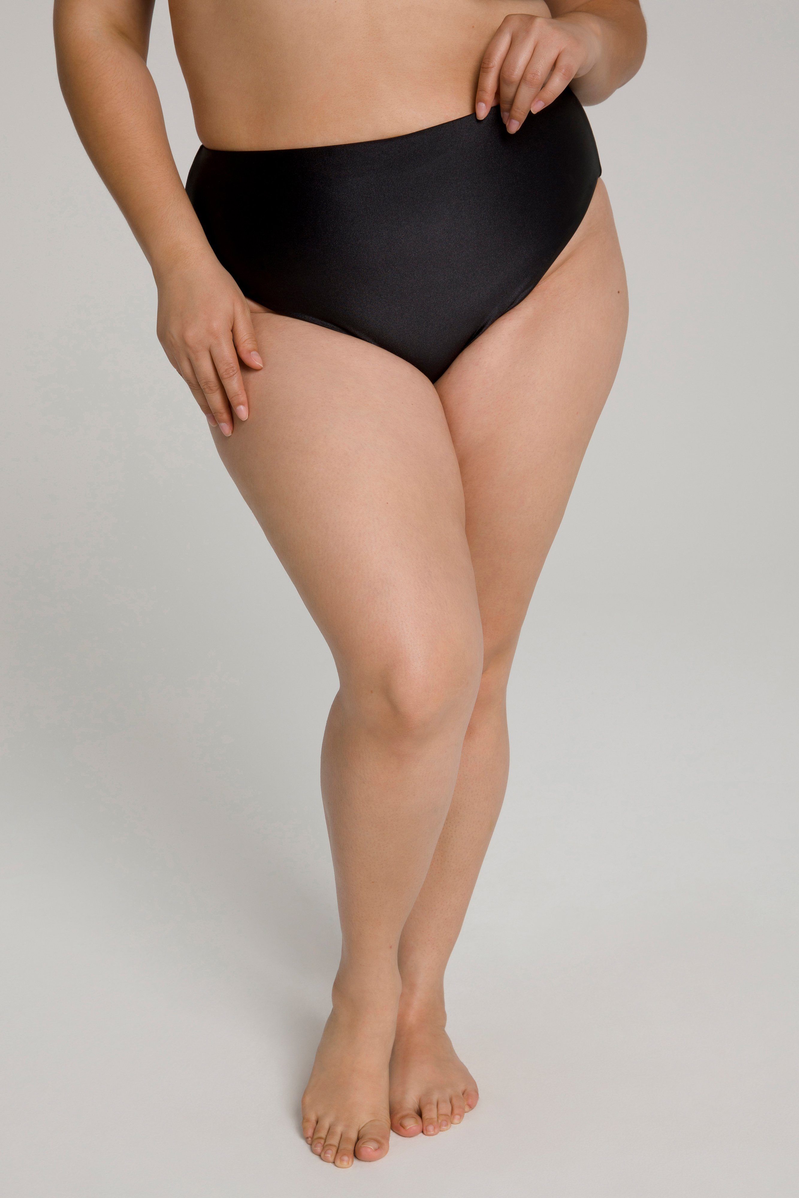 HIGH SHINE GOOD WAIST BOTTOM | BLACK001 sold by Good American product image thumbnail 14