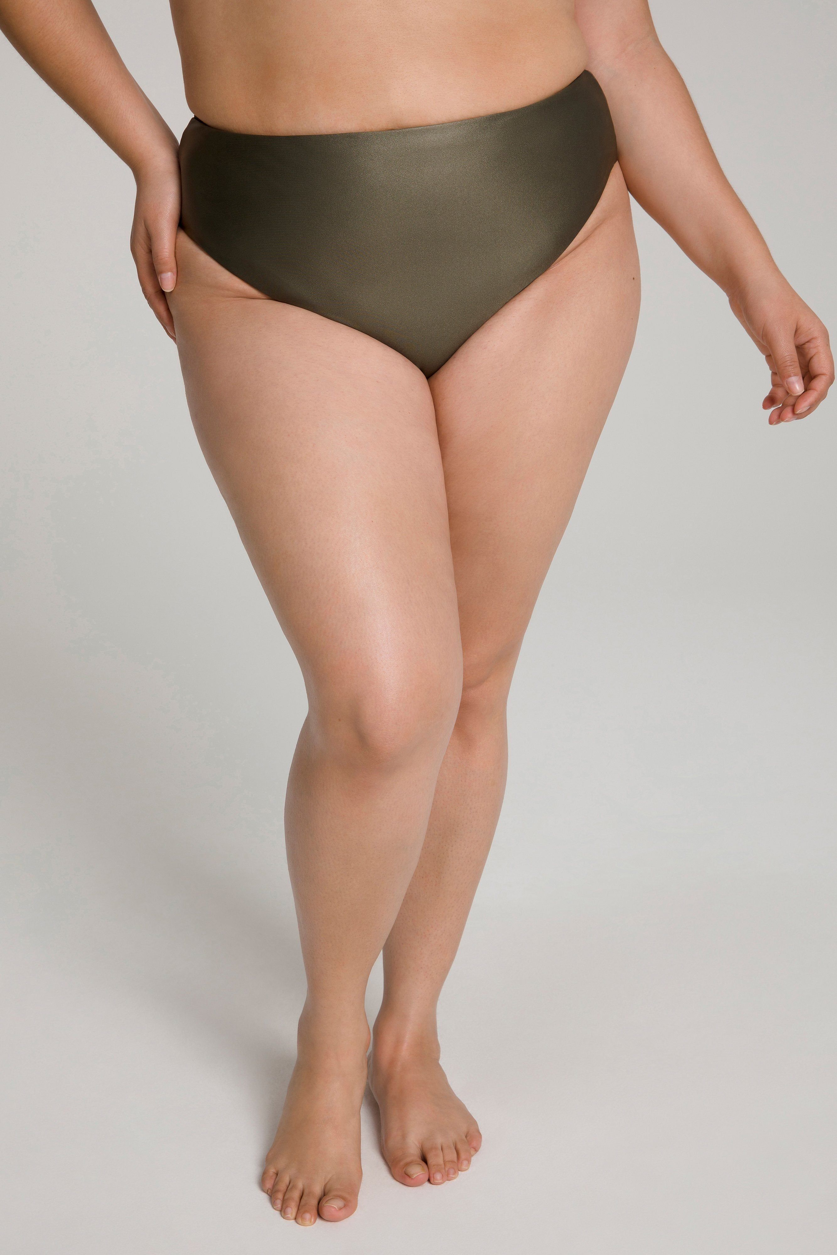 HIGH SHINE GOOD WAIST BOTTOM | BLACK001 sold by Good American product image thumbnail 18