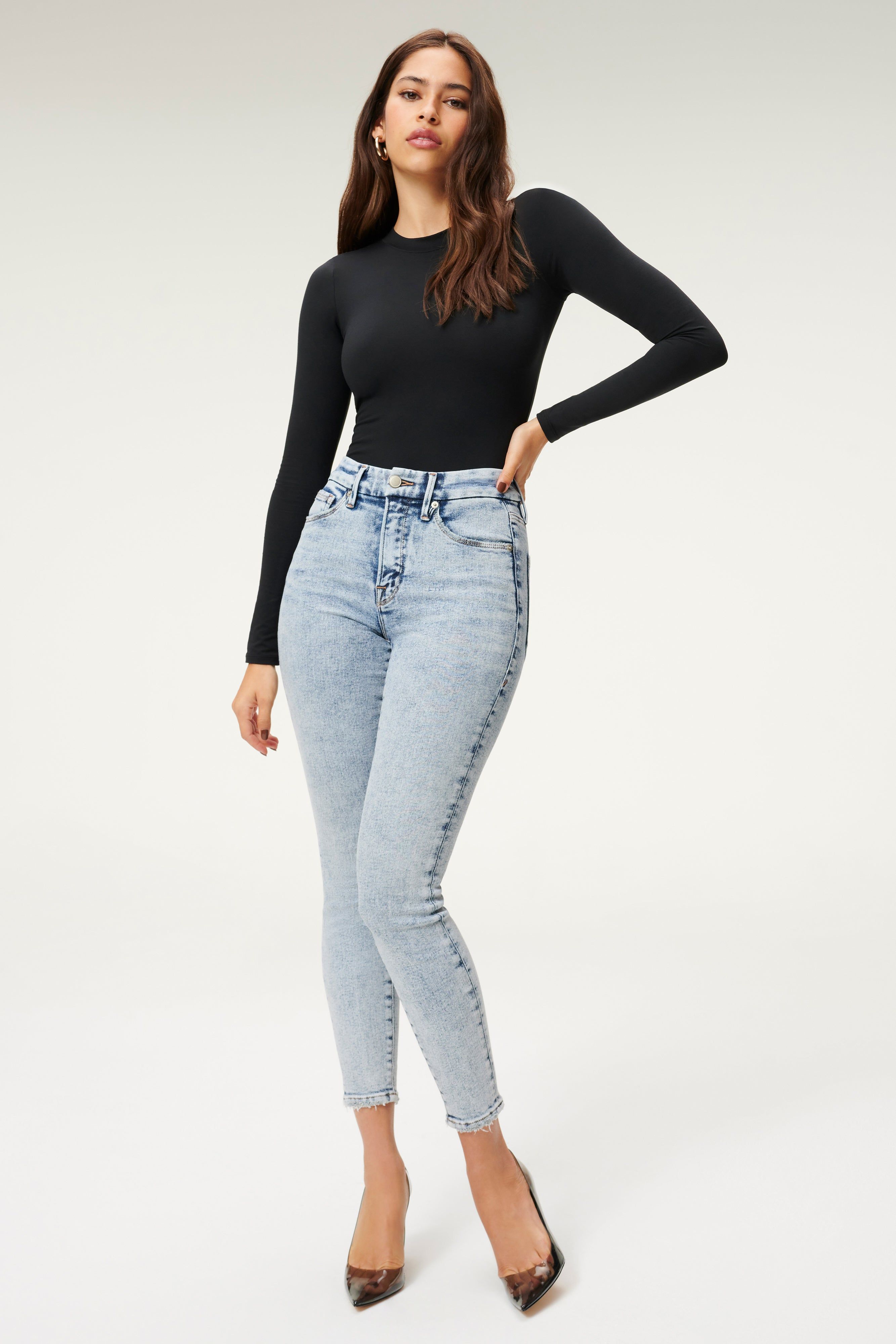 GOOD LEGS CROPPED JEANS | BLUE837 sold by Good American product image thumbnail 8