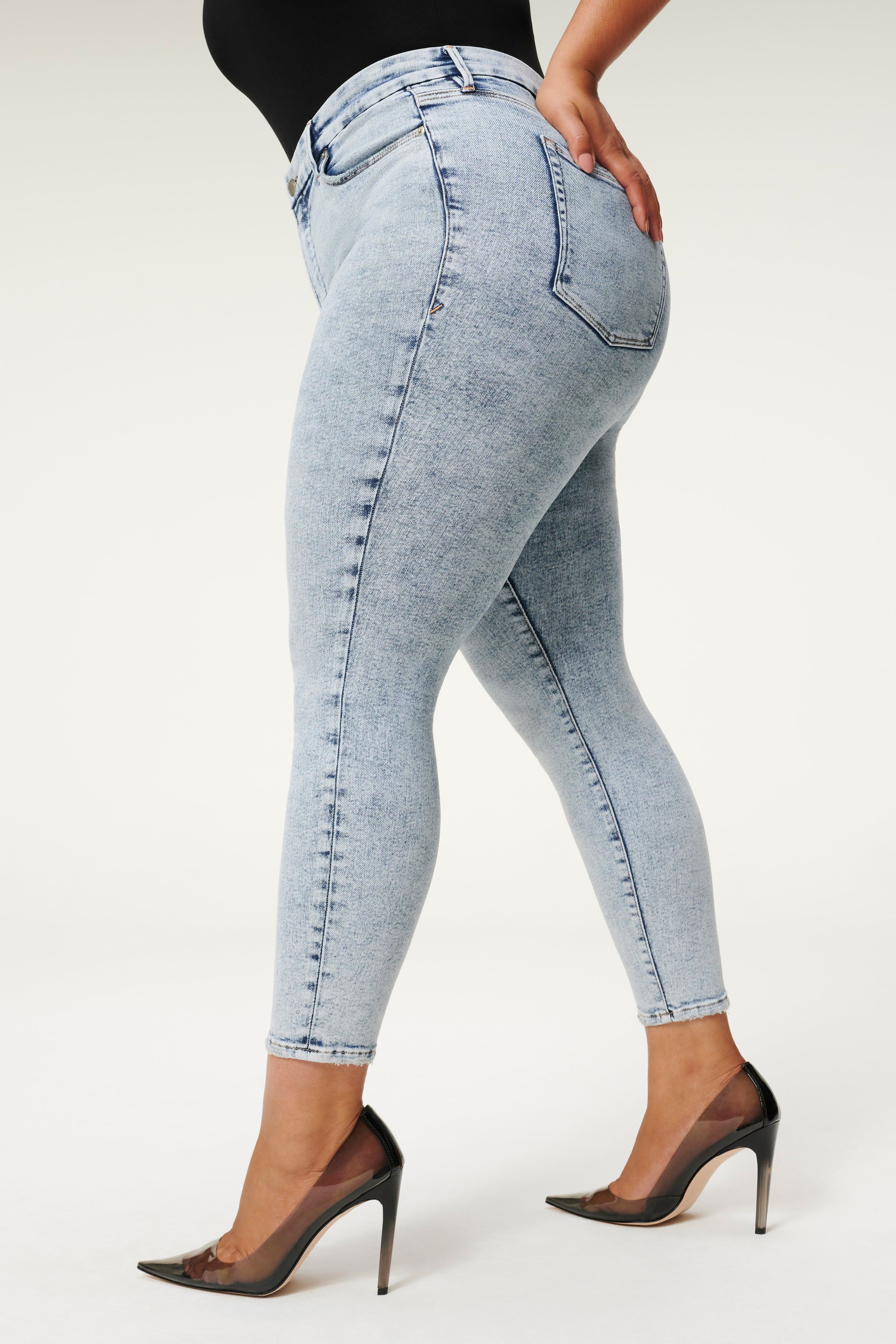 GOOD LEGS CROPPED JEANS | BLUE837 sold by Good American product image thumbnail 17