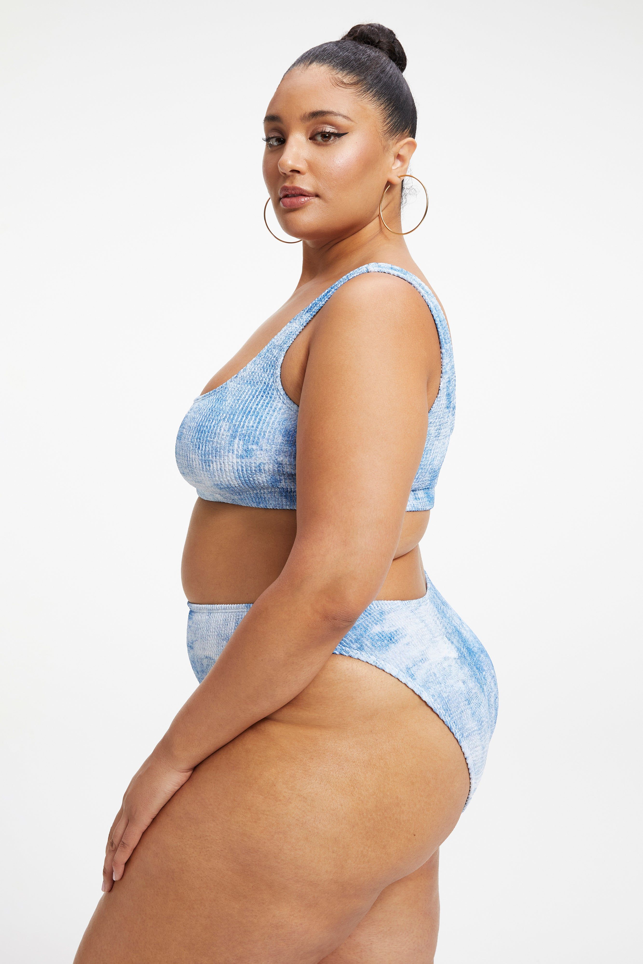 ALWAYS FITS SCOOP BIKINI TOP | INDIGO TIE DYE002 sold by Good American product image thumbnail 9