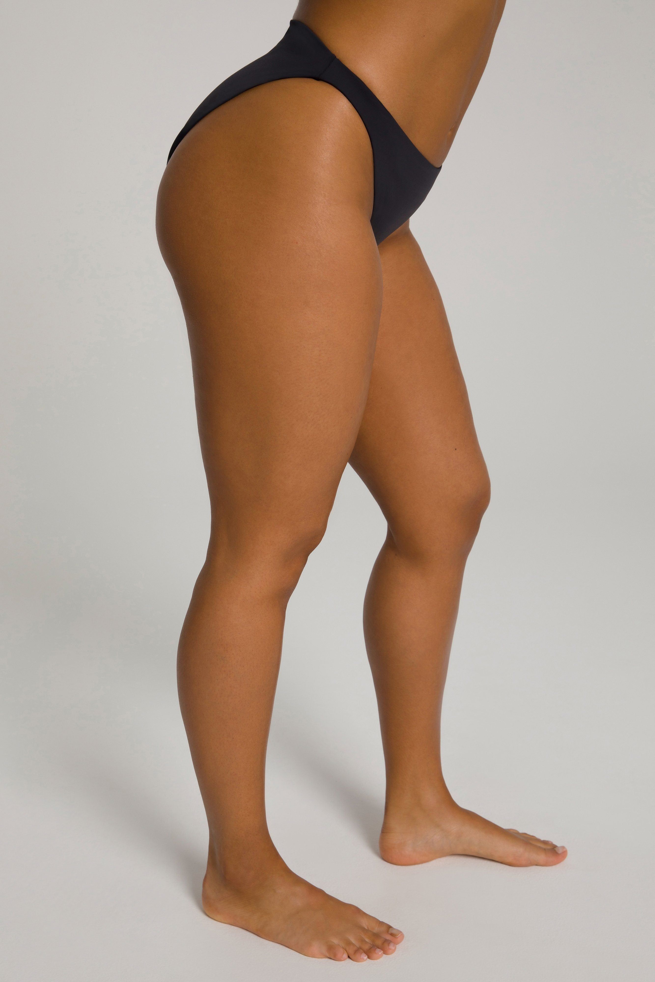 BETTER BIKINI BOTTOM | BLACK001 sold by Good American product image thumbnail 8