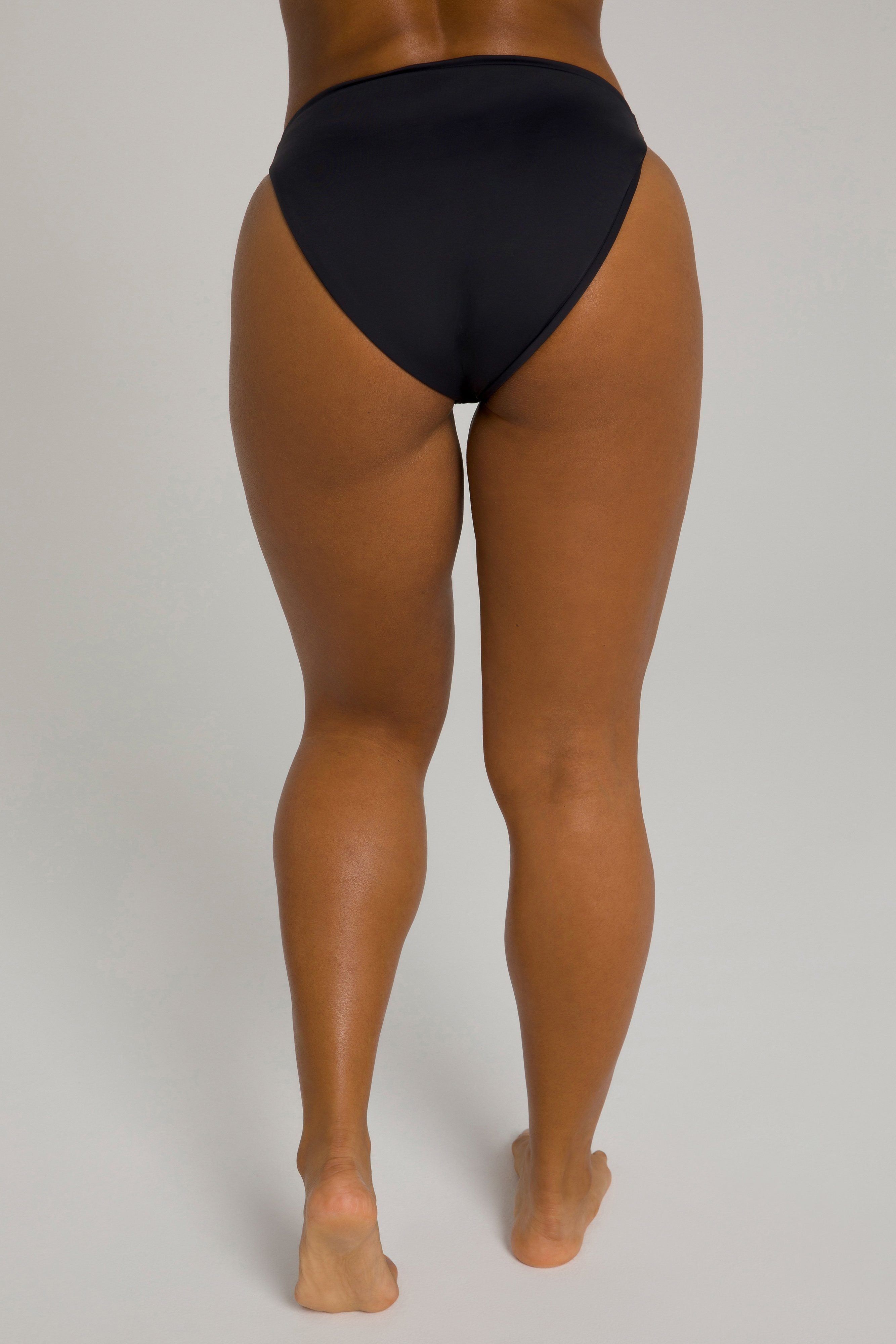 BETTER BIKINI BOTTOM | BLACK001 sold by Good American product image thumbnail 9