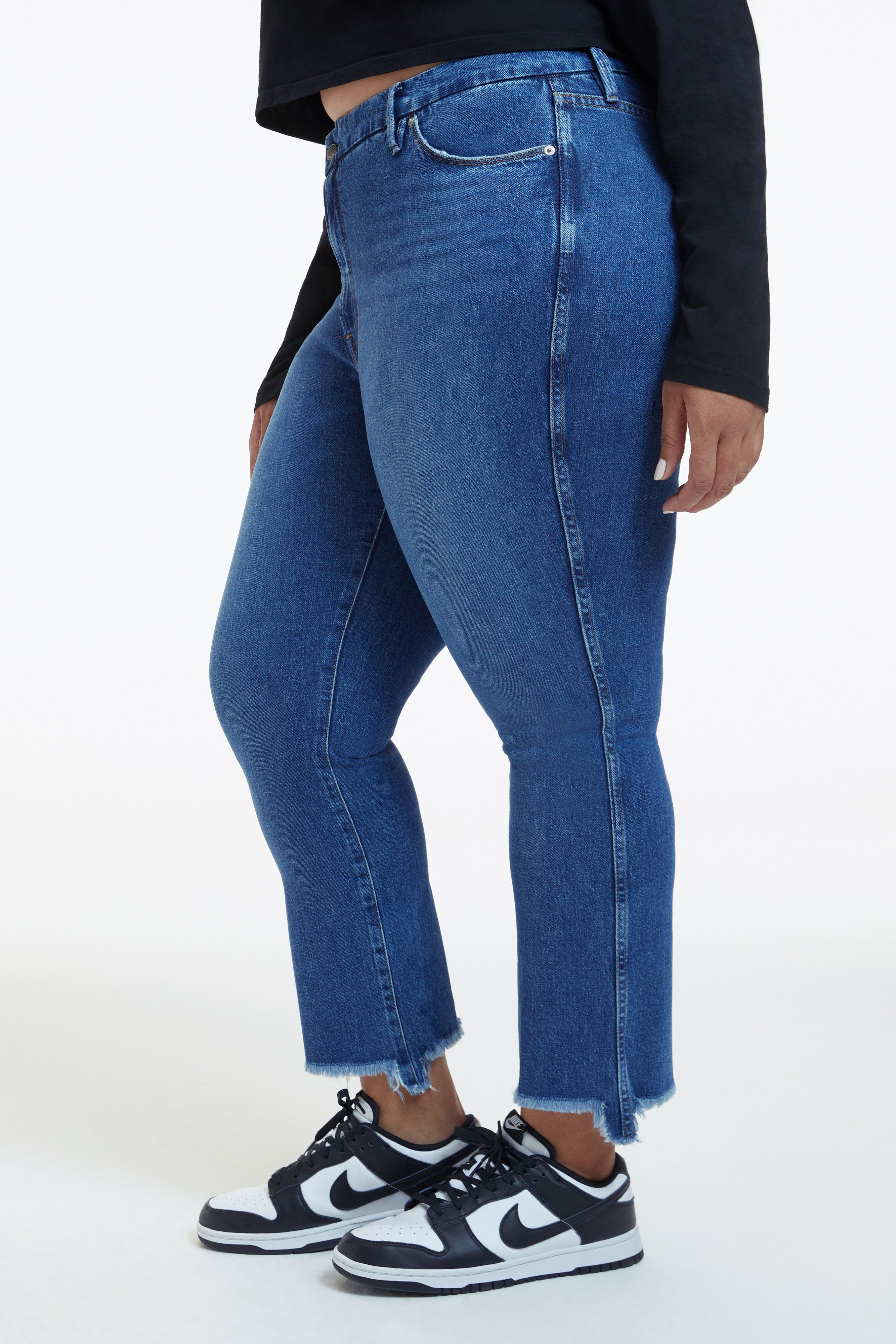 GOOD CURVE STRAIGHT JEANS | INDIGO125 sold by Good American product image thumbnail 3