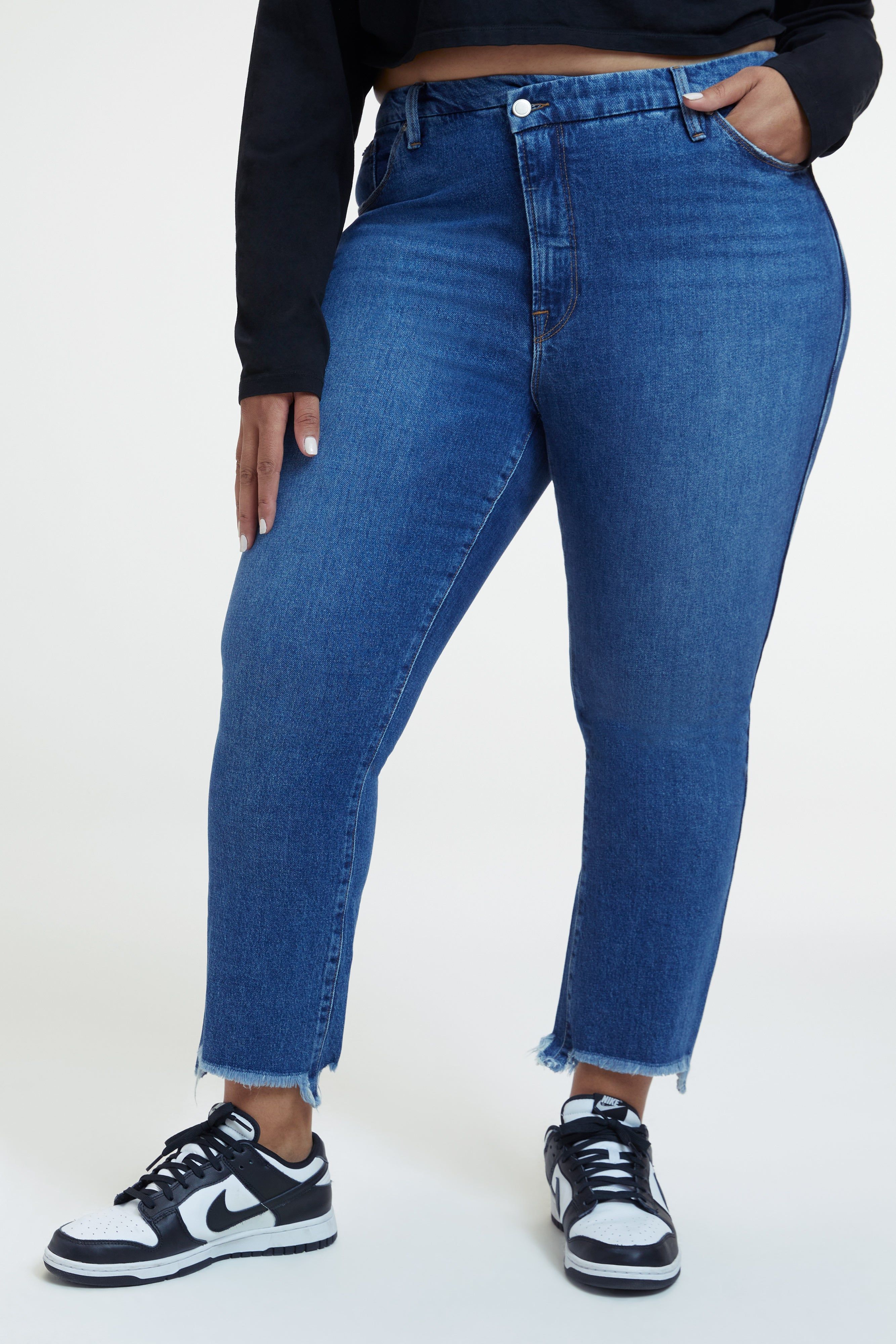 GOOD CURVE STRAIGHT JEANS | INDIGO125 sold by Good American product image thumbnail 2