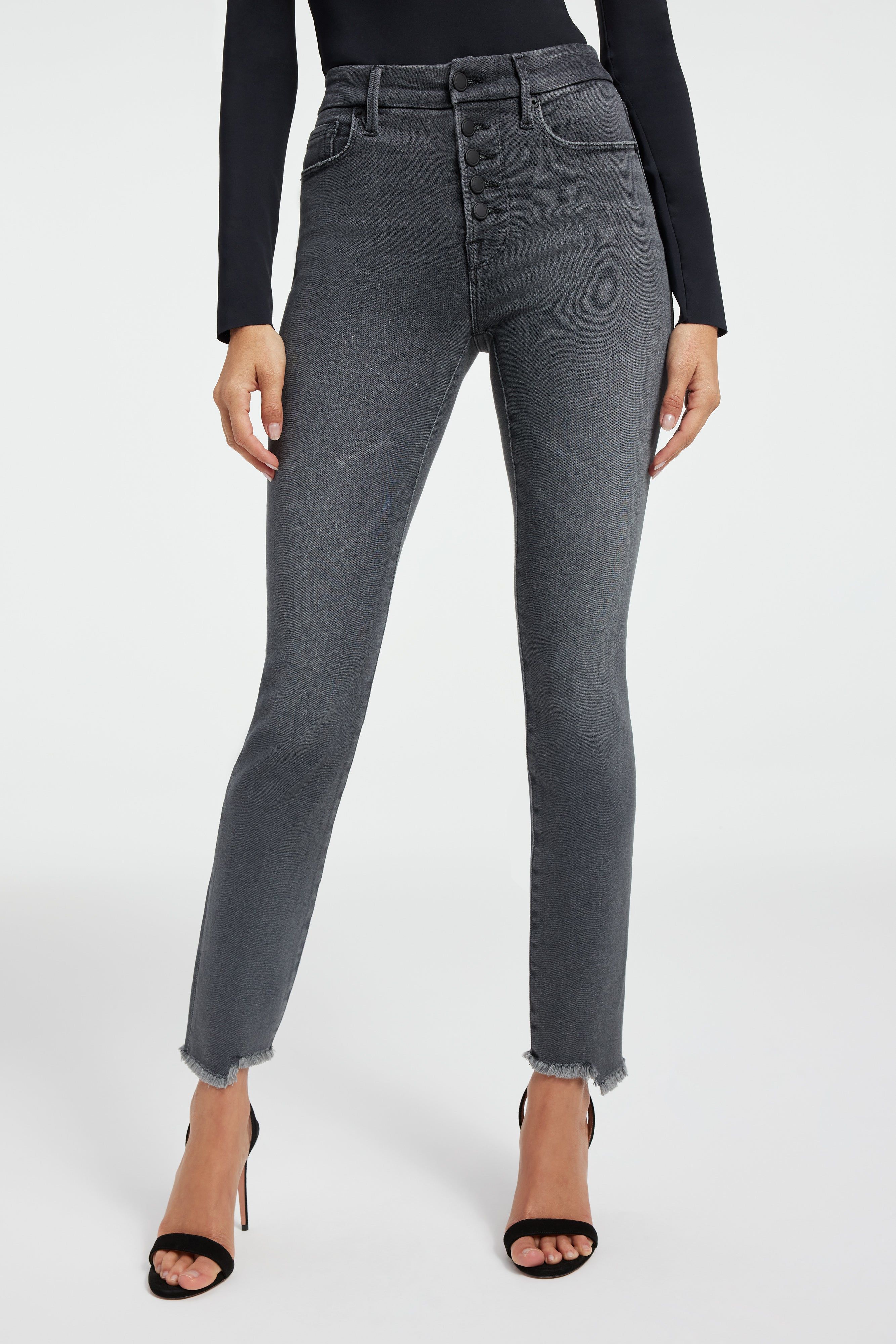 GOOD LEGS CIGARETTE JEANS| BLACK214 sold by Good American product image thumbnail 2